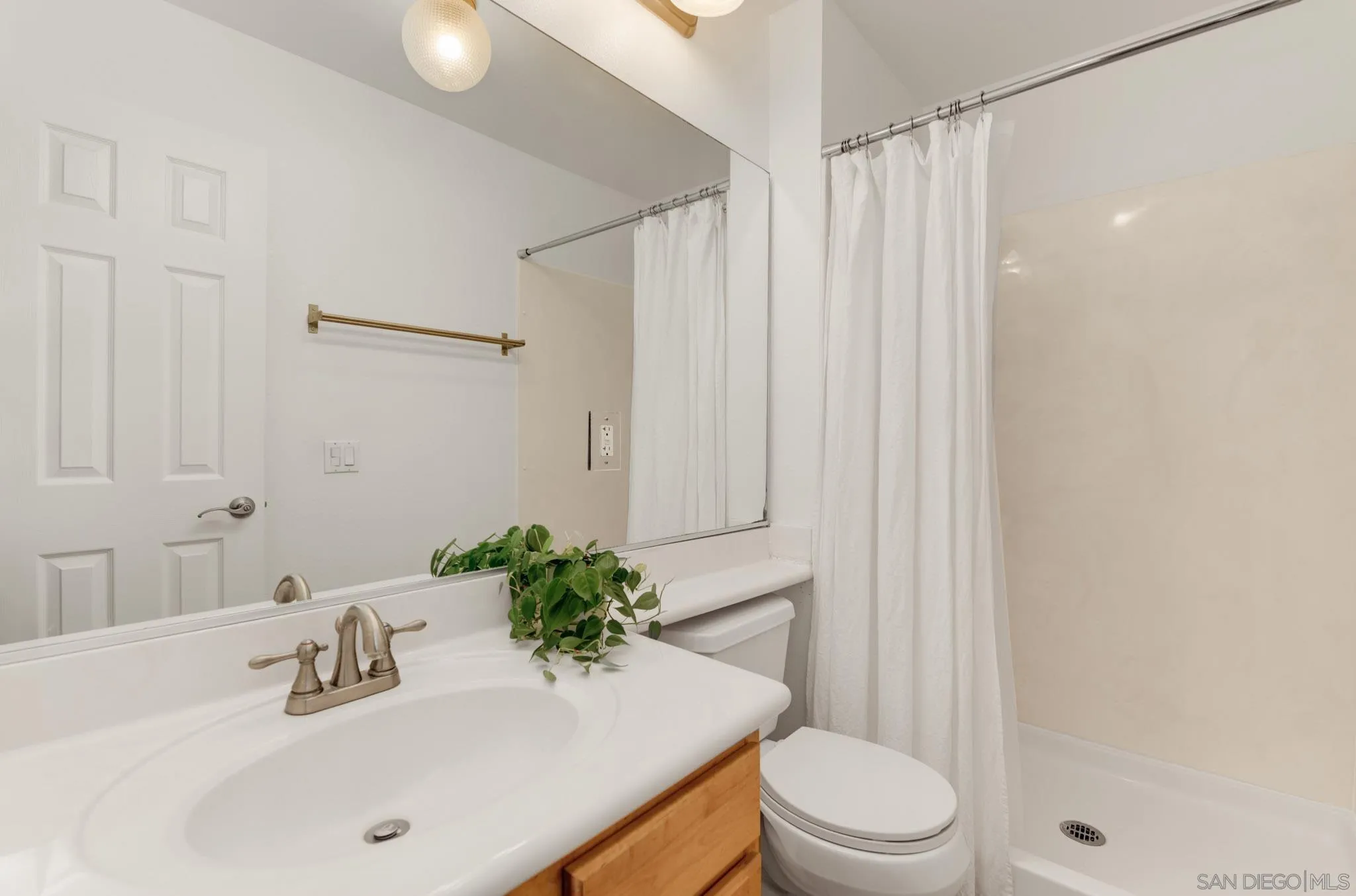Photo #28: 260019842 Listing: Photo #28