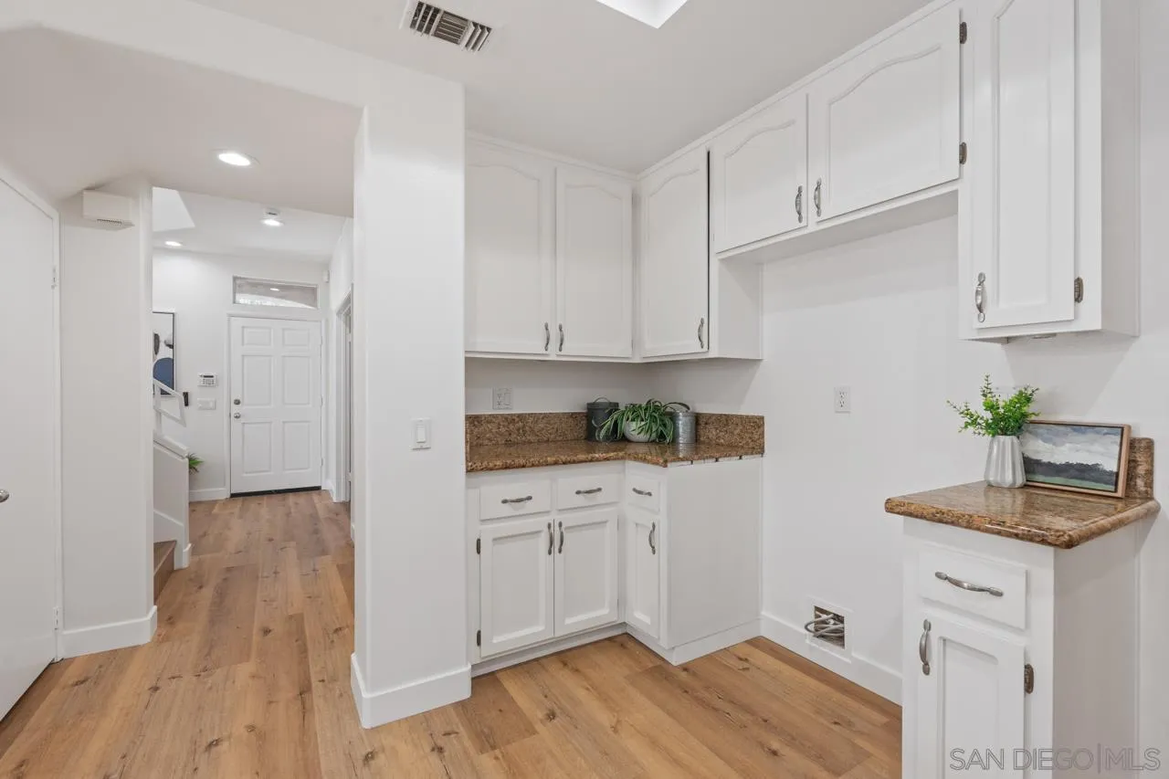 Photo #17: 260019843 Listing: Photo #17