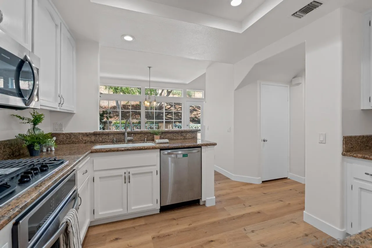 Photo #16: 260019843 Listing: Photo #16