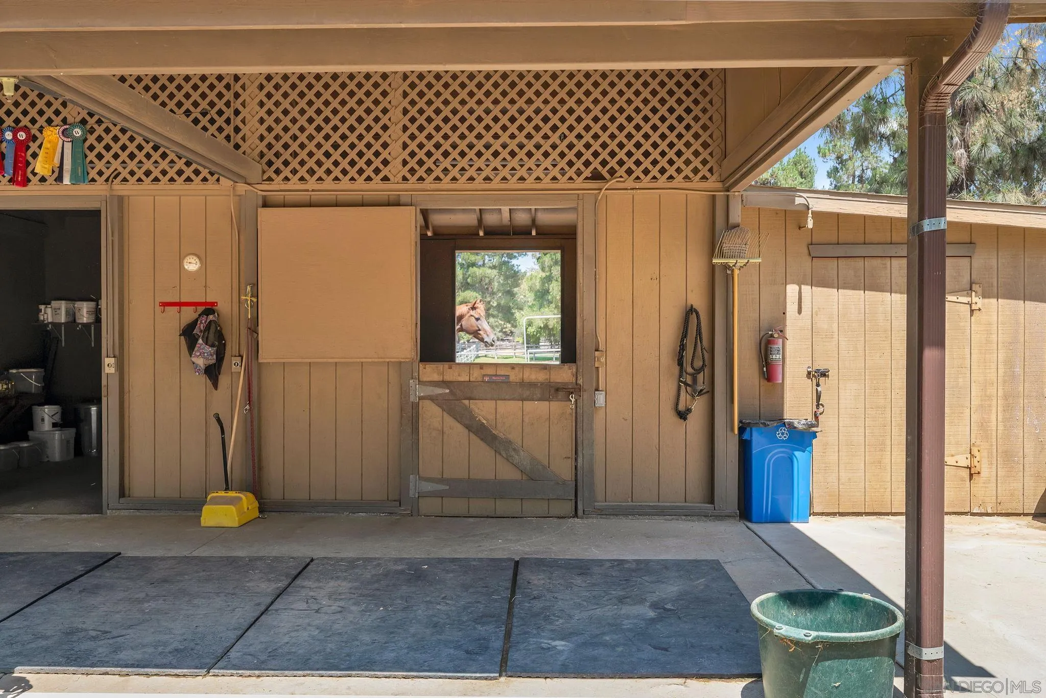 https://cdn.realtyfeed.com/cdn/127/260019845/155af5c2878a625a30565f6de71d1b26.webp
