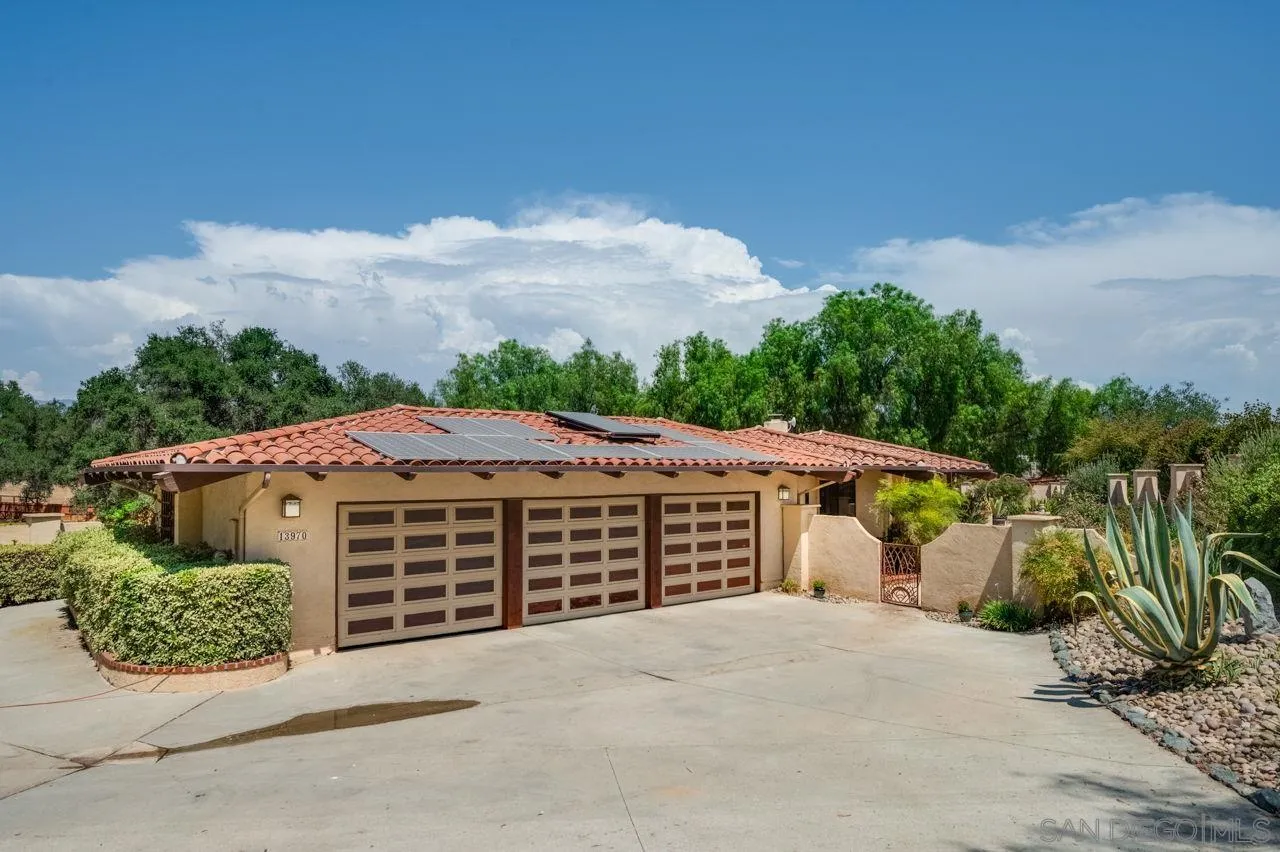 https://cdn.realtyfeed.com/cdn/127/260019845/18a617da0211f953a256f5c64b5f8d55.webp