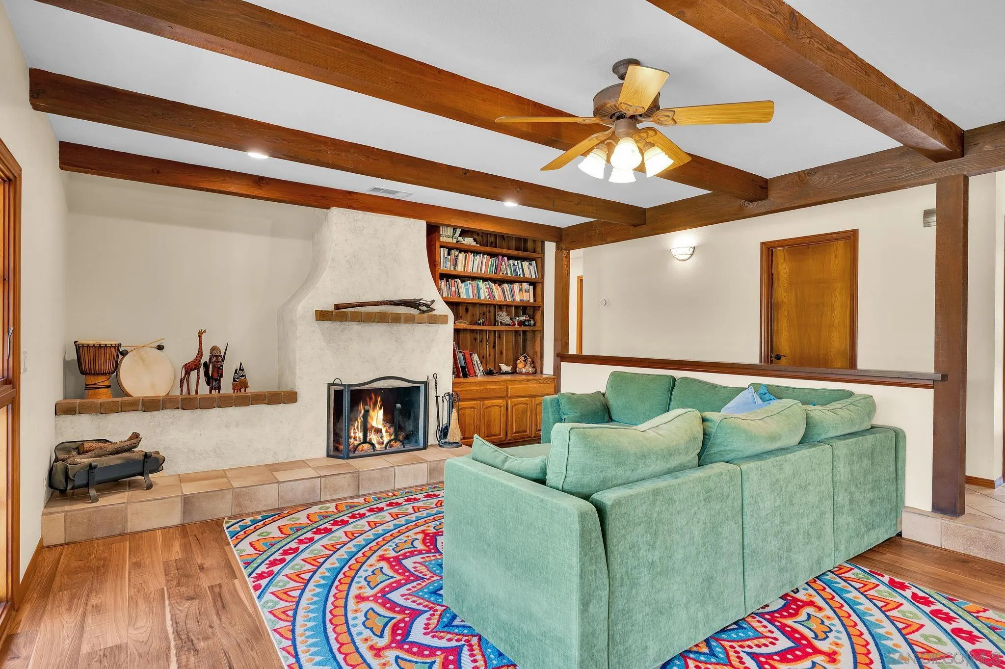 https://cdn.realtyfeed.com/cdn/127/260019845/27cd41014fe82e62bed14eb1e49a8947.webp