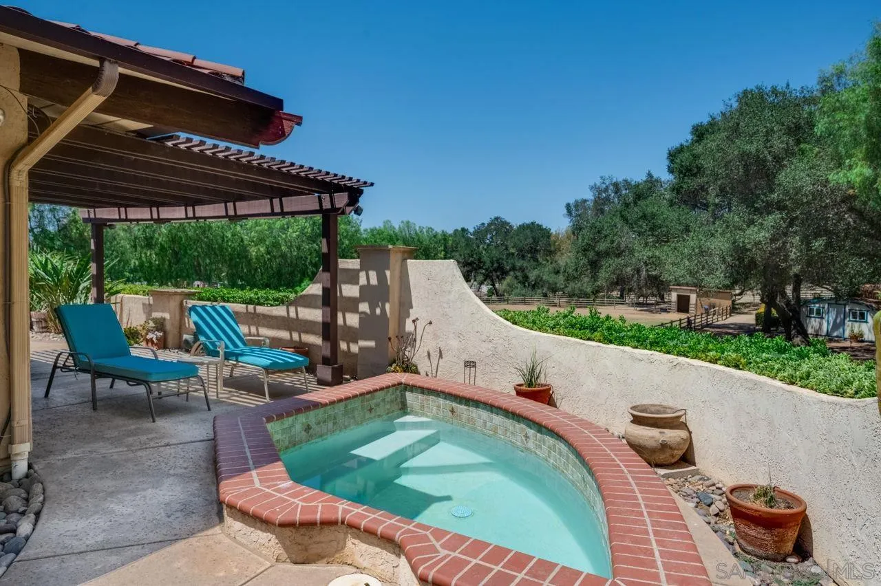 https://cdn.realtyfeed.com/cdn/127/260019845/8e2da1aa6747b2b797c11e4d1d51d5db.webp