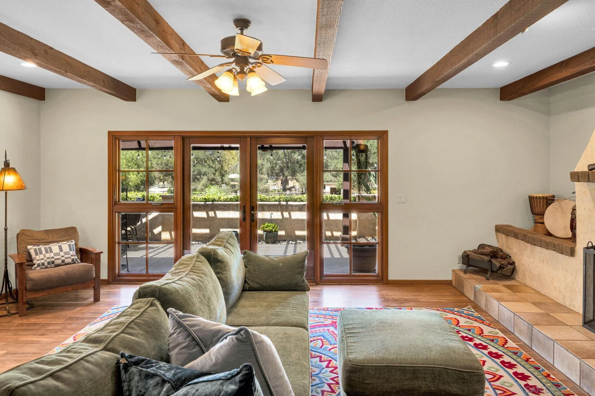 https://cdn.realtyfeed.com/cdn/127/260019845/d9bedbf846091d8dfebffeaa040579a1.webp