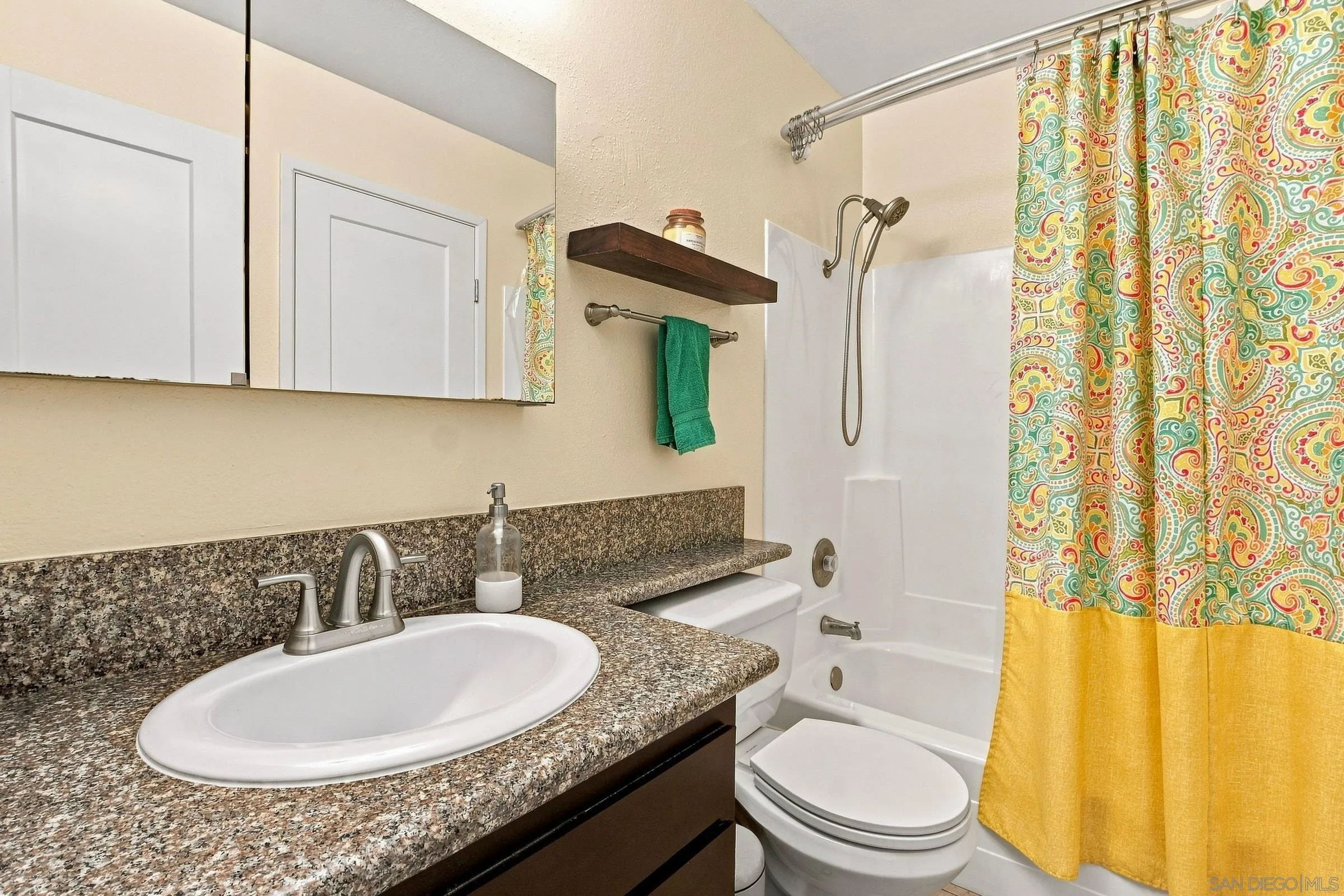 Photo #14: 260019846 Listing: Photo #14