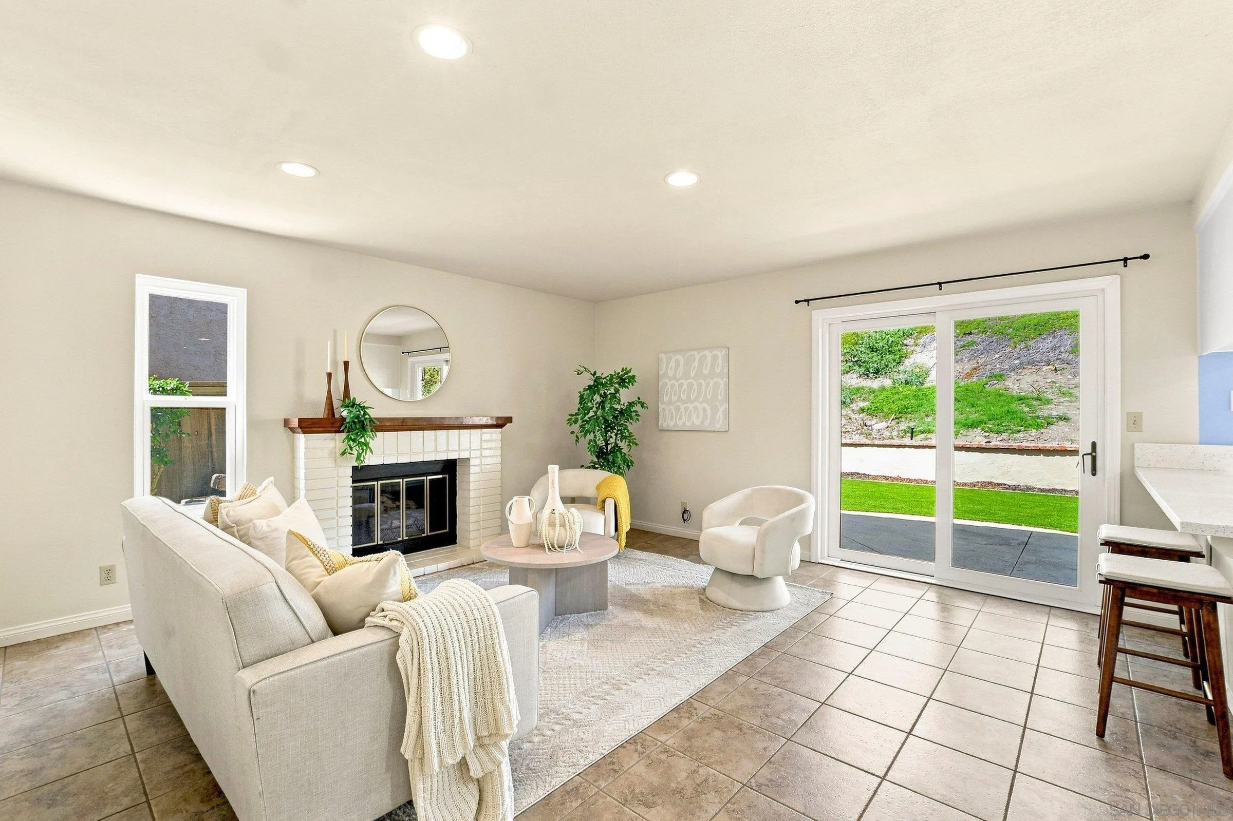 https://cdn.realtyfeed.com/cdn/127/260019850/e60232e2ad17accf4c11c639096e1249.webp