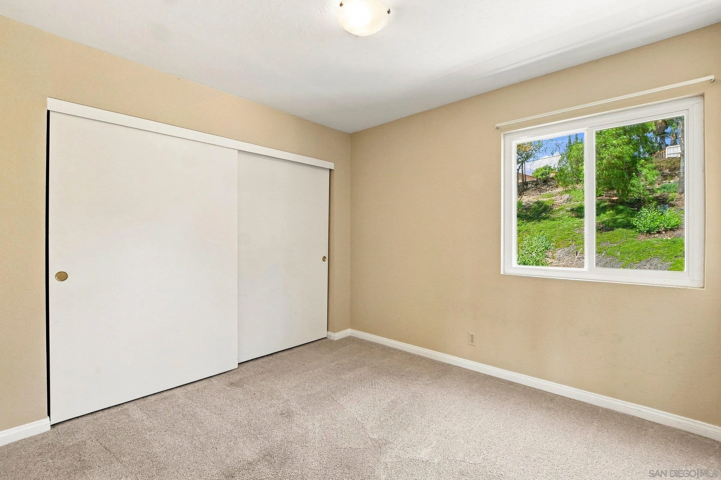 https://cdn.realtyfeed.com/cdn/127/260019850/e891ab54d60fd6325fa0ec2887403b2a.webp