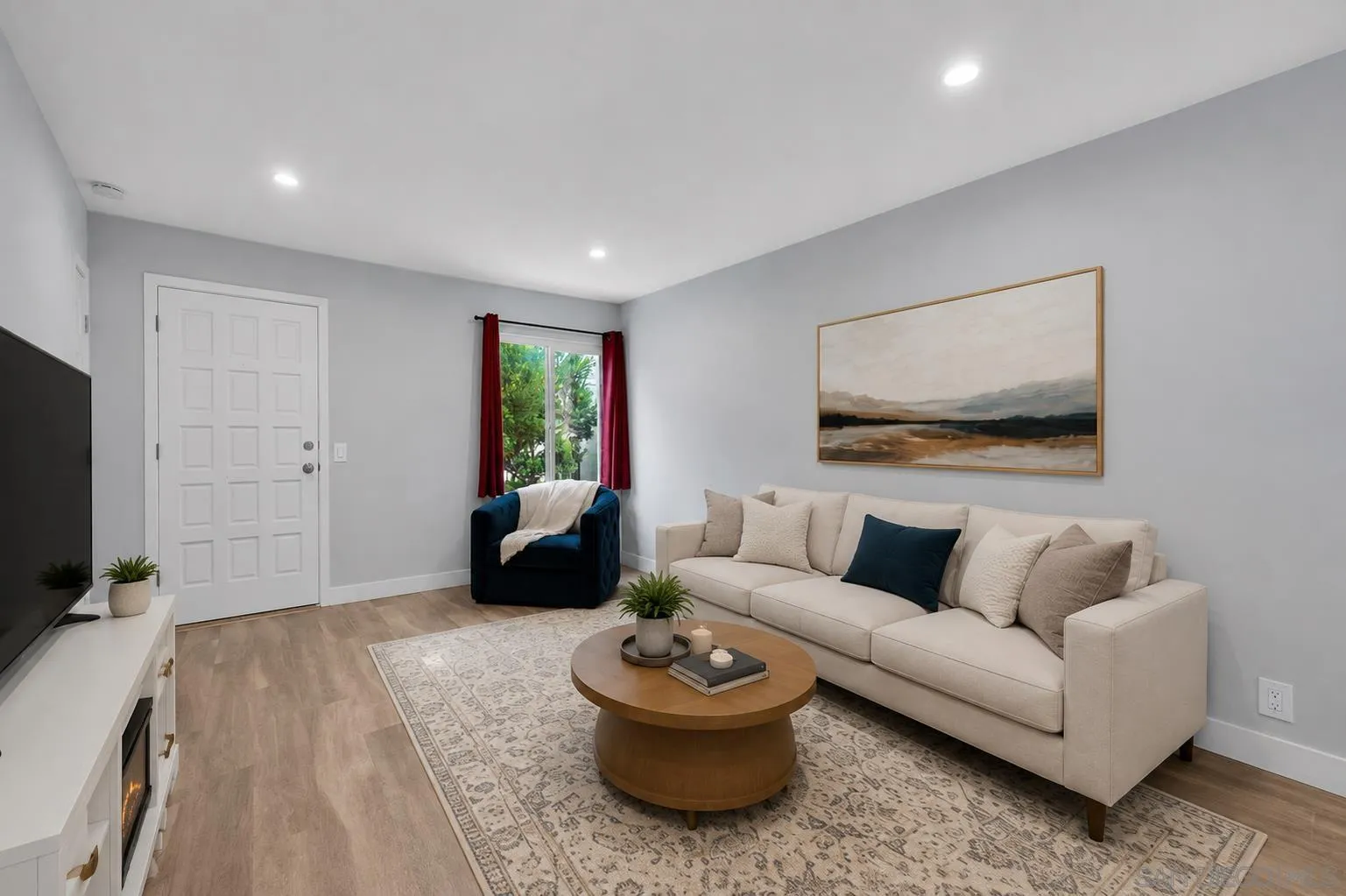 https://cdn.realtyfeed.com/cdn/127/260019851/766481a4c318bf2216761aca6db37a14.webp