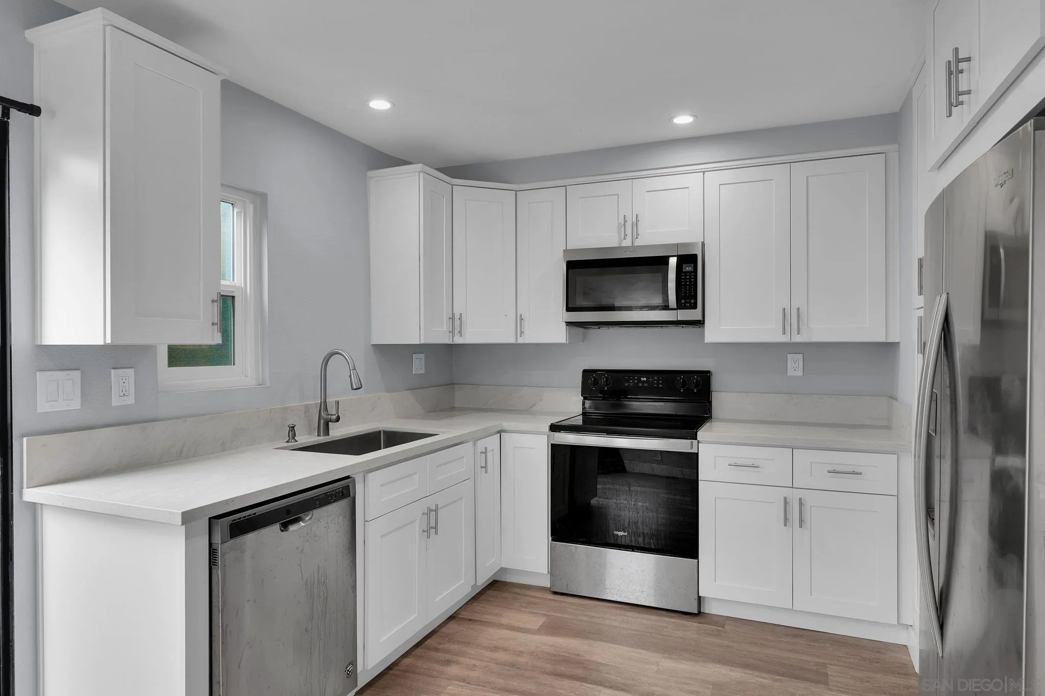 https://cdn.realtyfeed.com/cdn/127/260019851/82b0459a44f114447d7c38a59c034168.webp