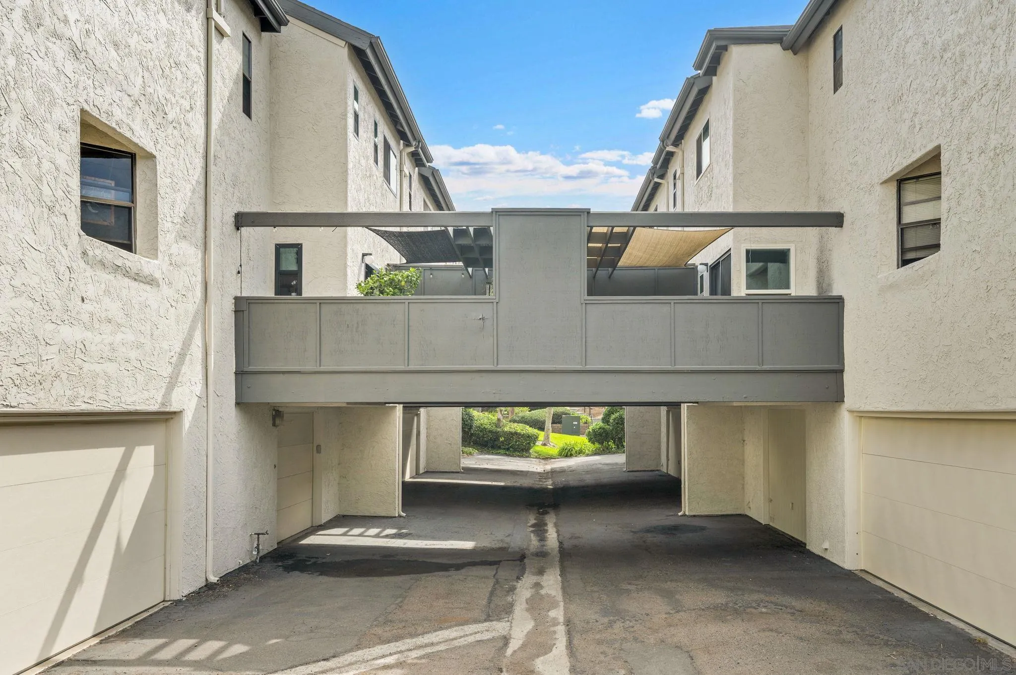 https://cdn.realtyfeed.com/cdn/127/260019851/8cbe0446143989bb48fc54d7c56bfedb.webp