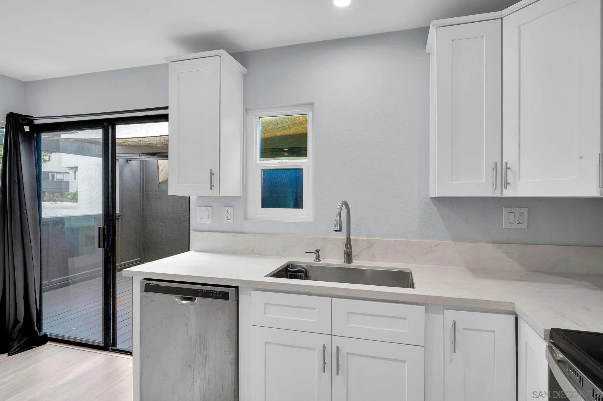 https://cdn.realtyfeed.com/cdn/127/260019851/b2f4ba9375cc07dc3b4ccb21016c9158.webp