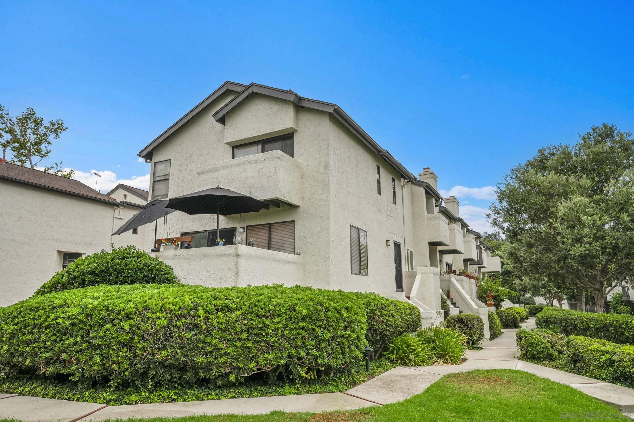 https://cdn.realtyfeed.com/cdn/127/260019851/e84d6a95b03640b98e2ae1ff9cf0660b.webp