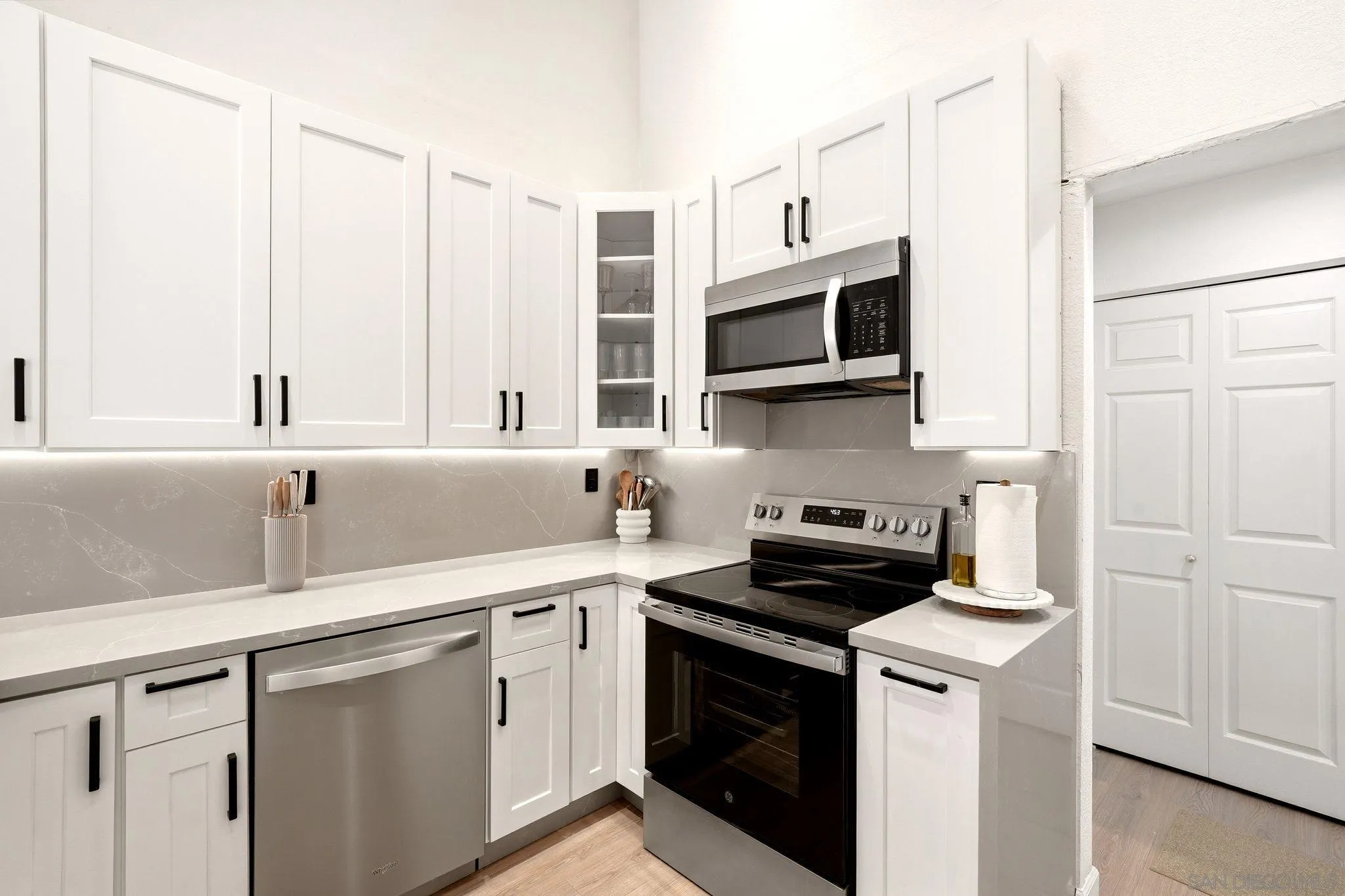 Photo #15: 260019854 Listing: Photo #15