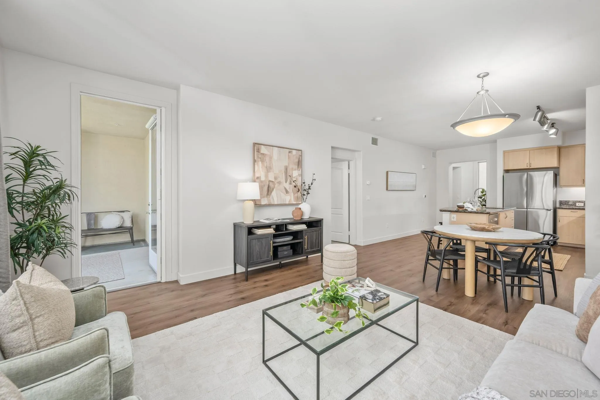 Photo #10: 260019857 Listing: Photo #10