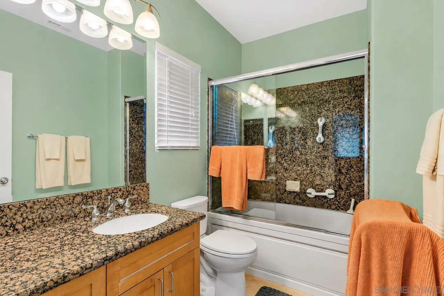 Photo #17: 260019859 Listing: Photo #17