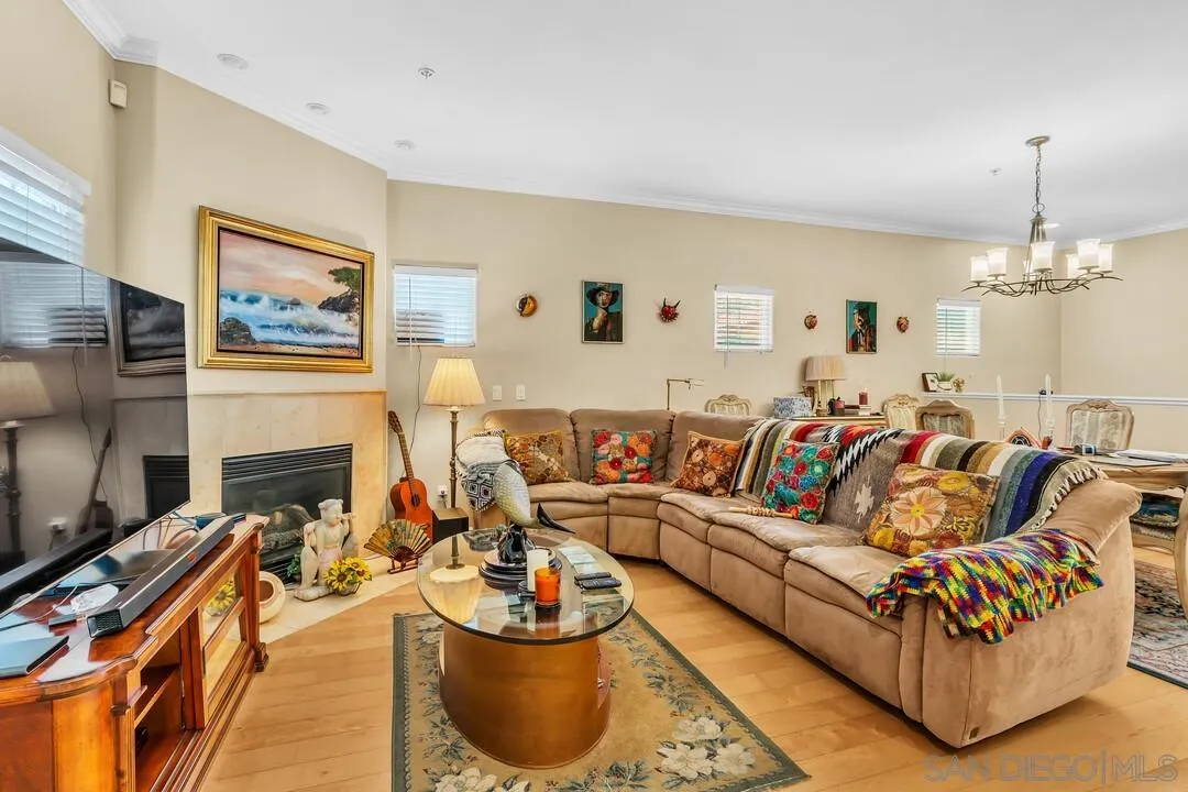 Photo #3: 260019859 Listing: Photo #3
