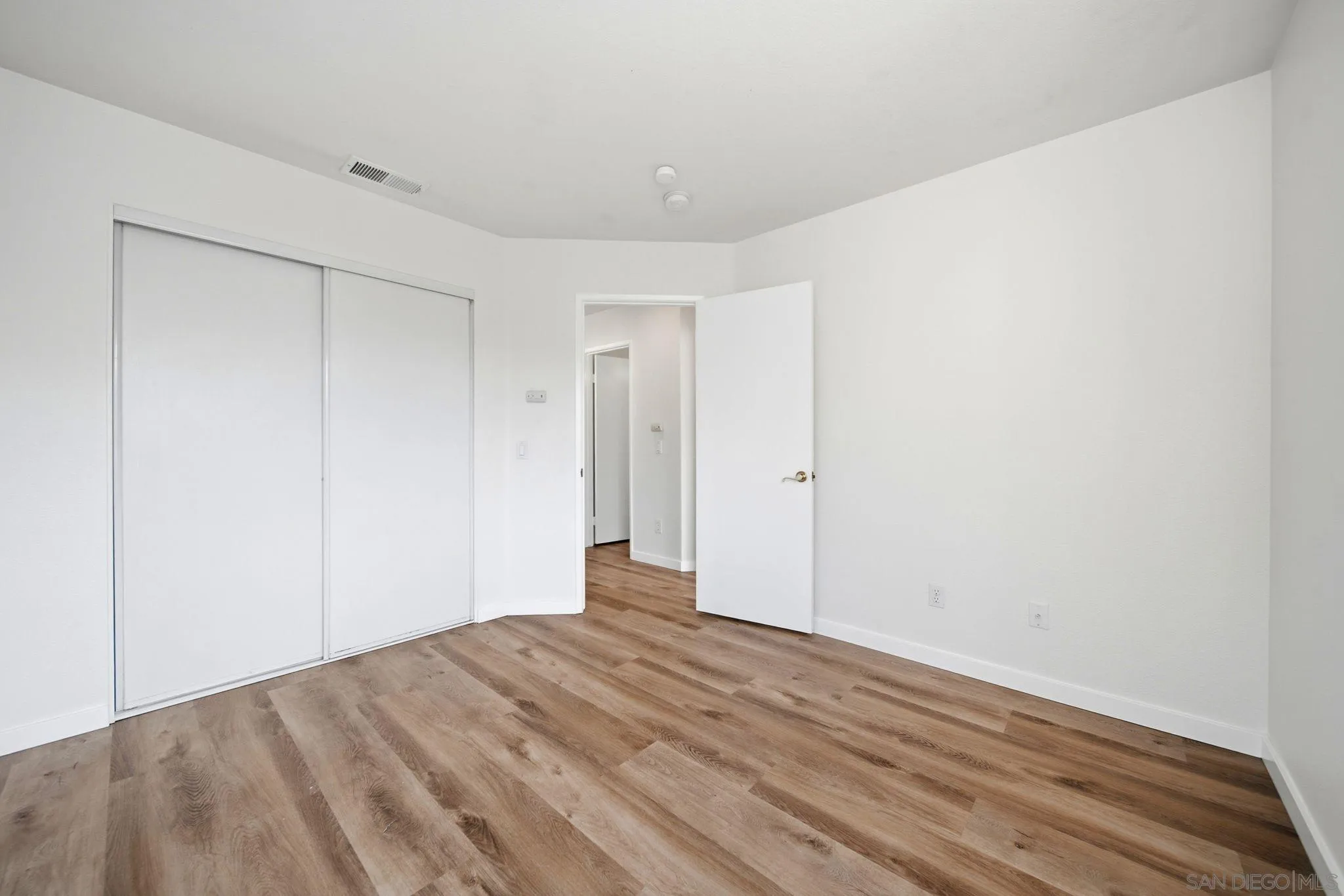 Photo #24: 260019861 Listing: Photo #24