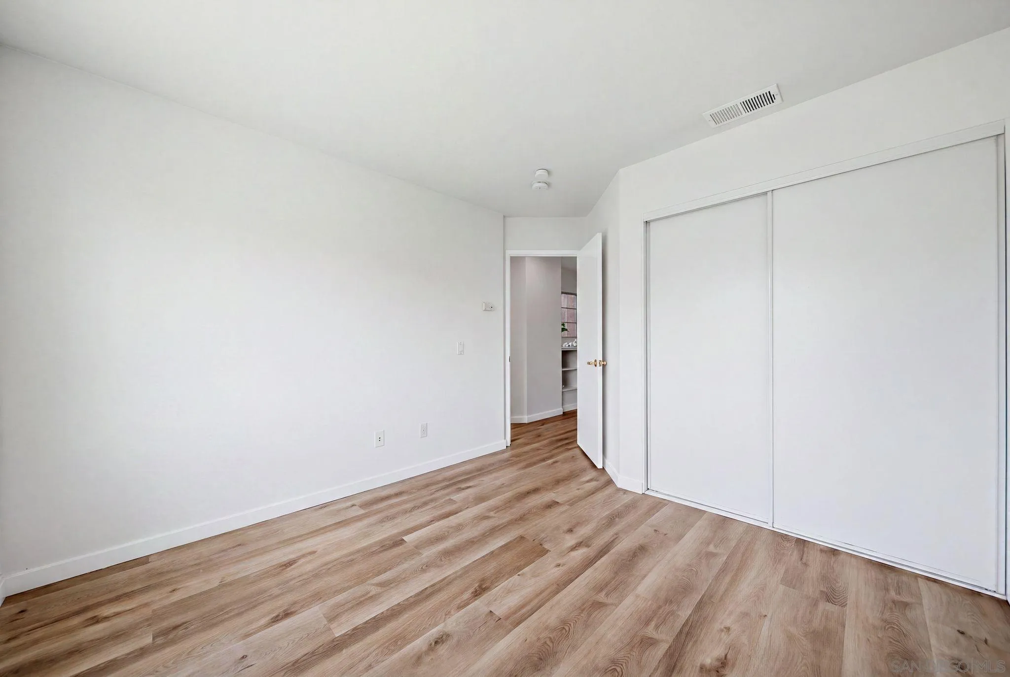 Photo #27: 260019861 Listing: Photo #27