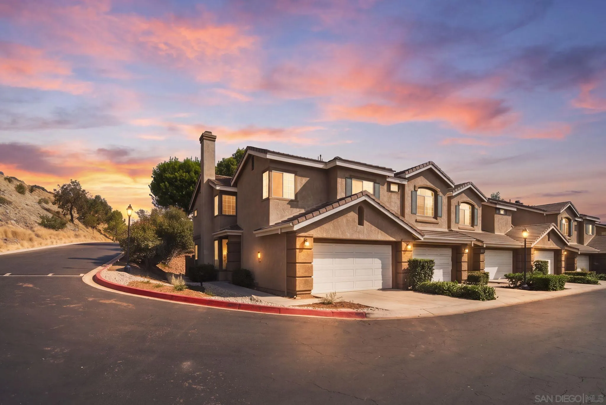 Photo #1: 260019861 Listing: Photo #1