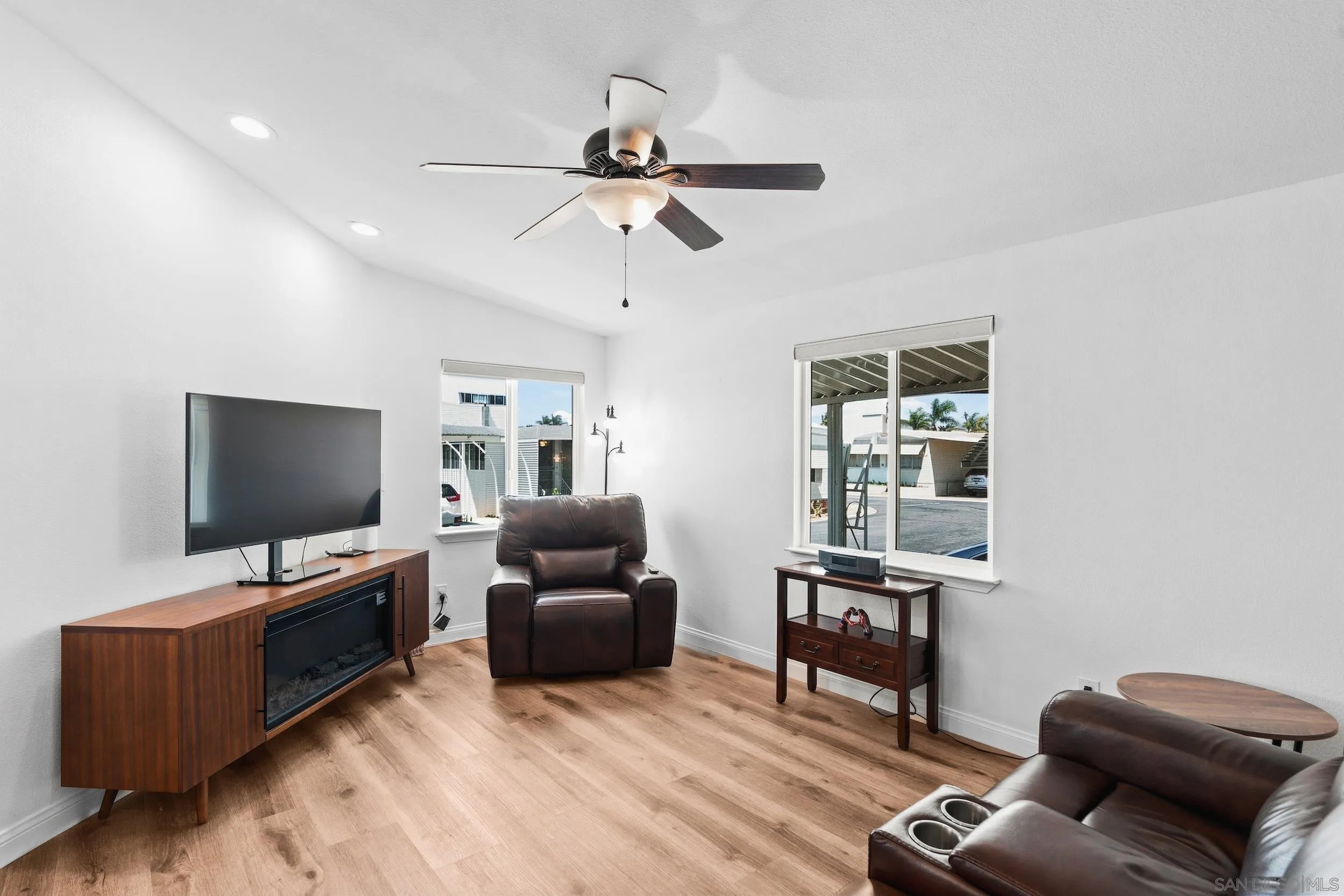 https://cdn.realtyfeed.com/cdn/127/260019862/93a9b451f3ca001237bf371af80e2848.webp