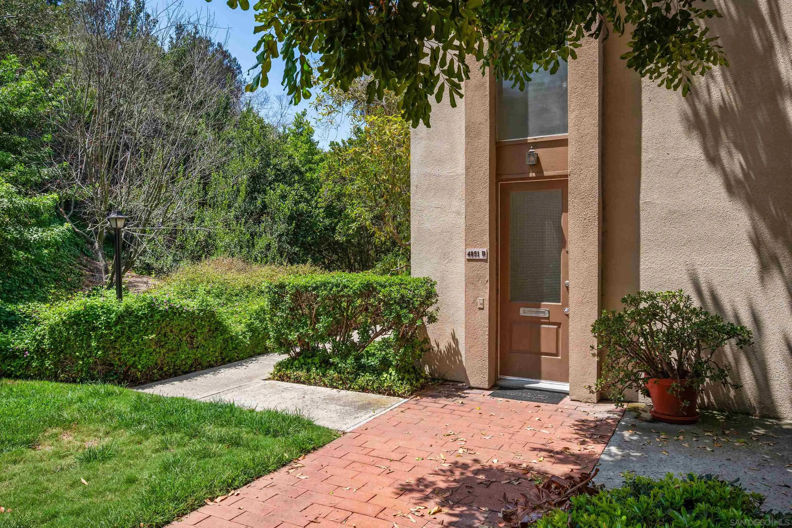 https://cdn.realtyfeed.com/cdn/127/260019865/20bfb10241a6d3f9d50151ffa4e7da48.webp