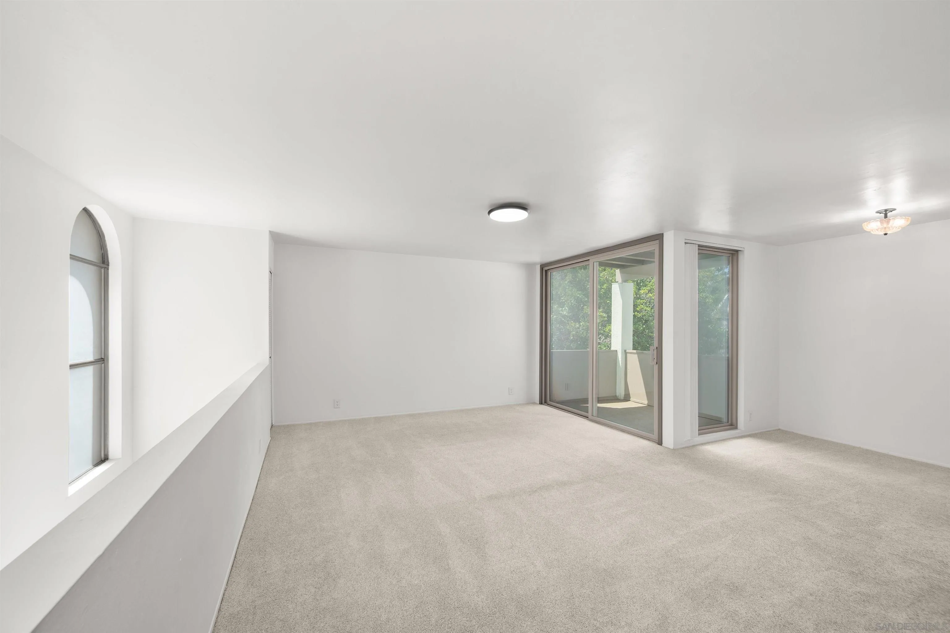 https://cdn.realtyfeed.com/cdn/127/260019865/49348be6d8a89290bc5dd67b6add568b.webp