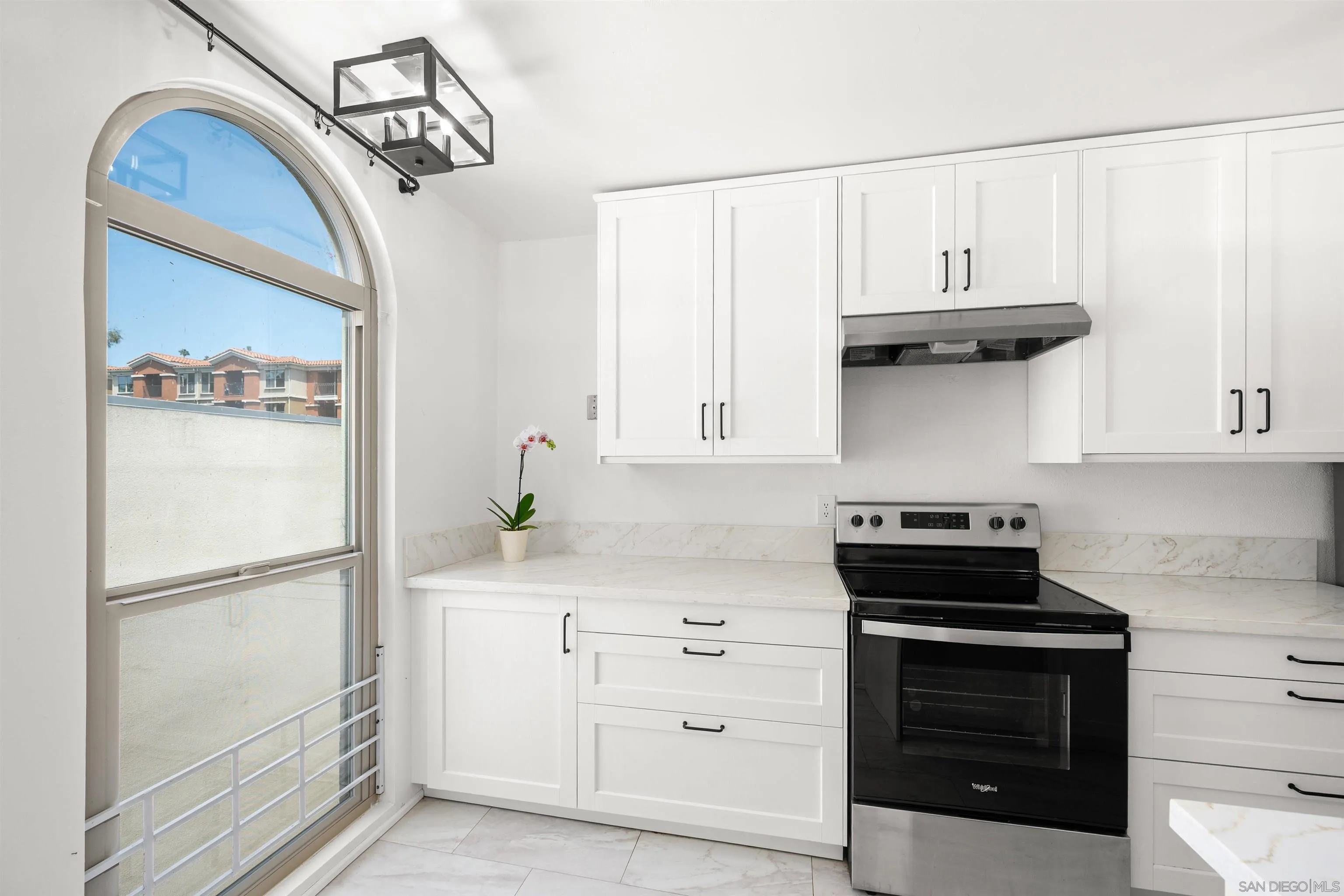 https://cdn.realtyfeed.com/cdn/127/260019865/b76535cd5d2a2bb939325a978b2f5b67.webp