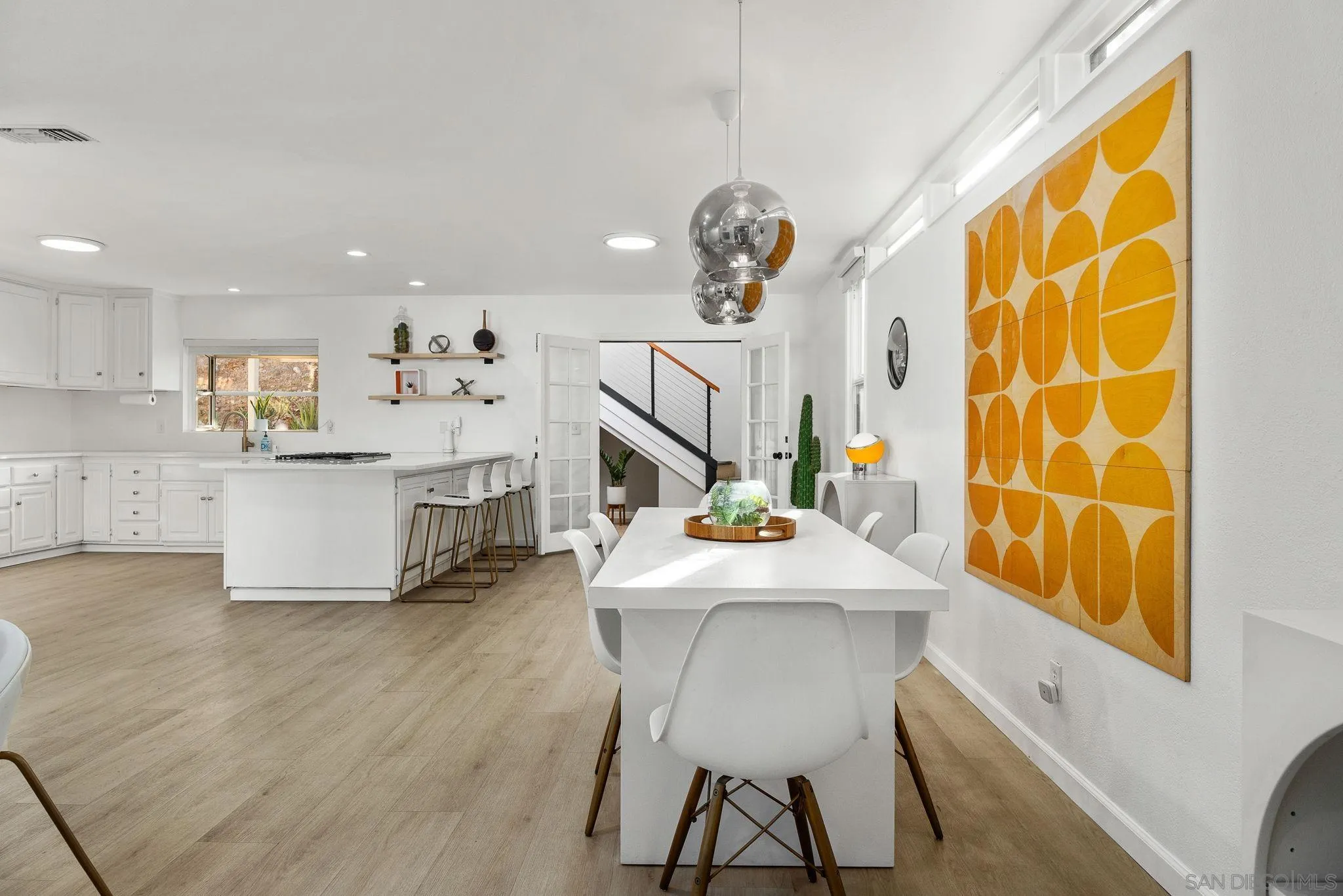 https://cdn.realtyfeed.com/cdn/127/260019866/96a7d8c9f62f2fe05262447613736ab8.webp