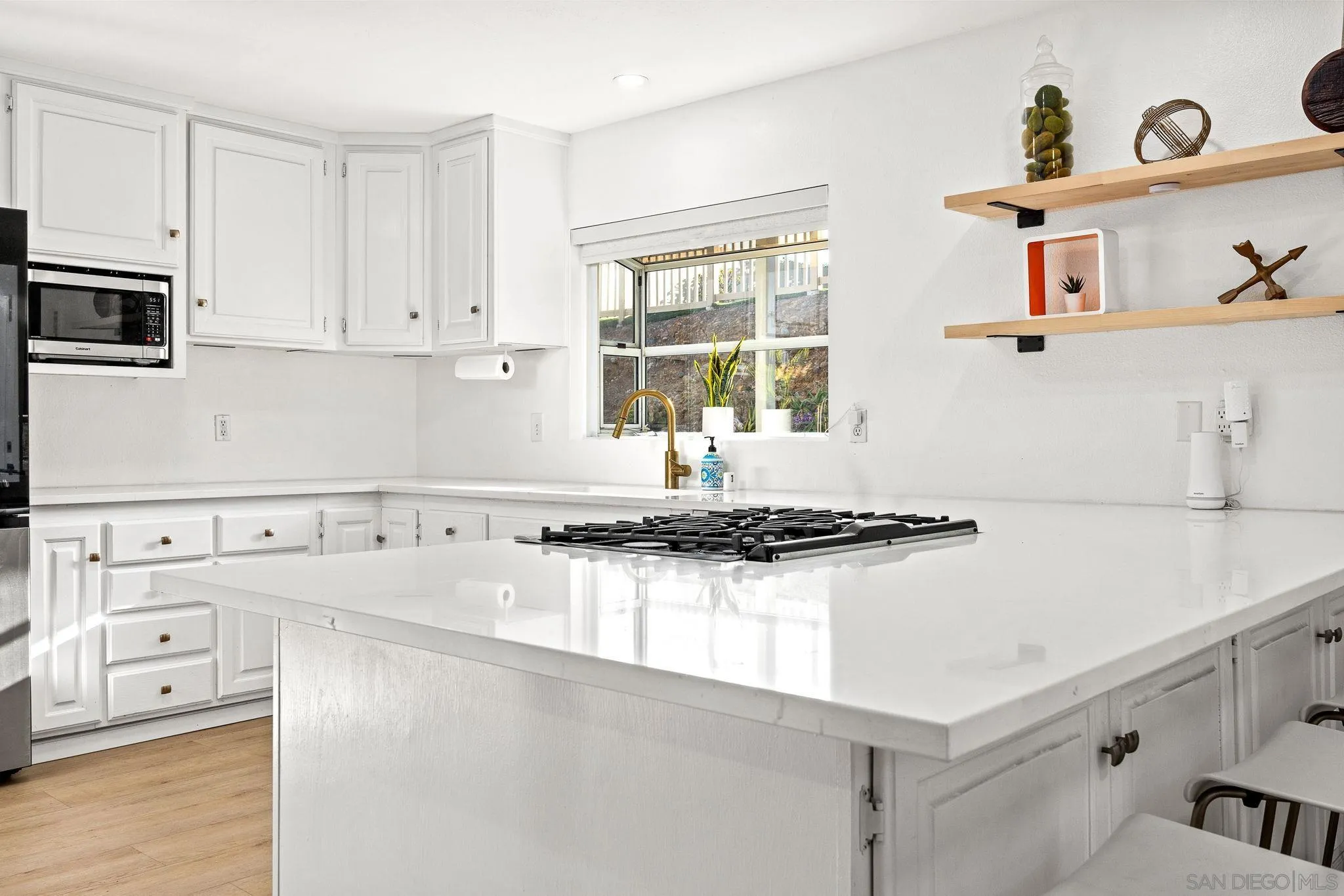 https://cdn.realtyfeed.com/cdn/127/260019866/d40f88aa1637bf0e3a2576272503a51c.webp