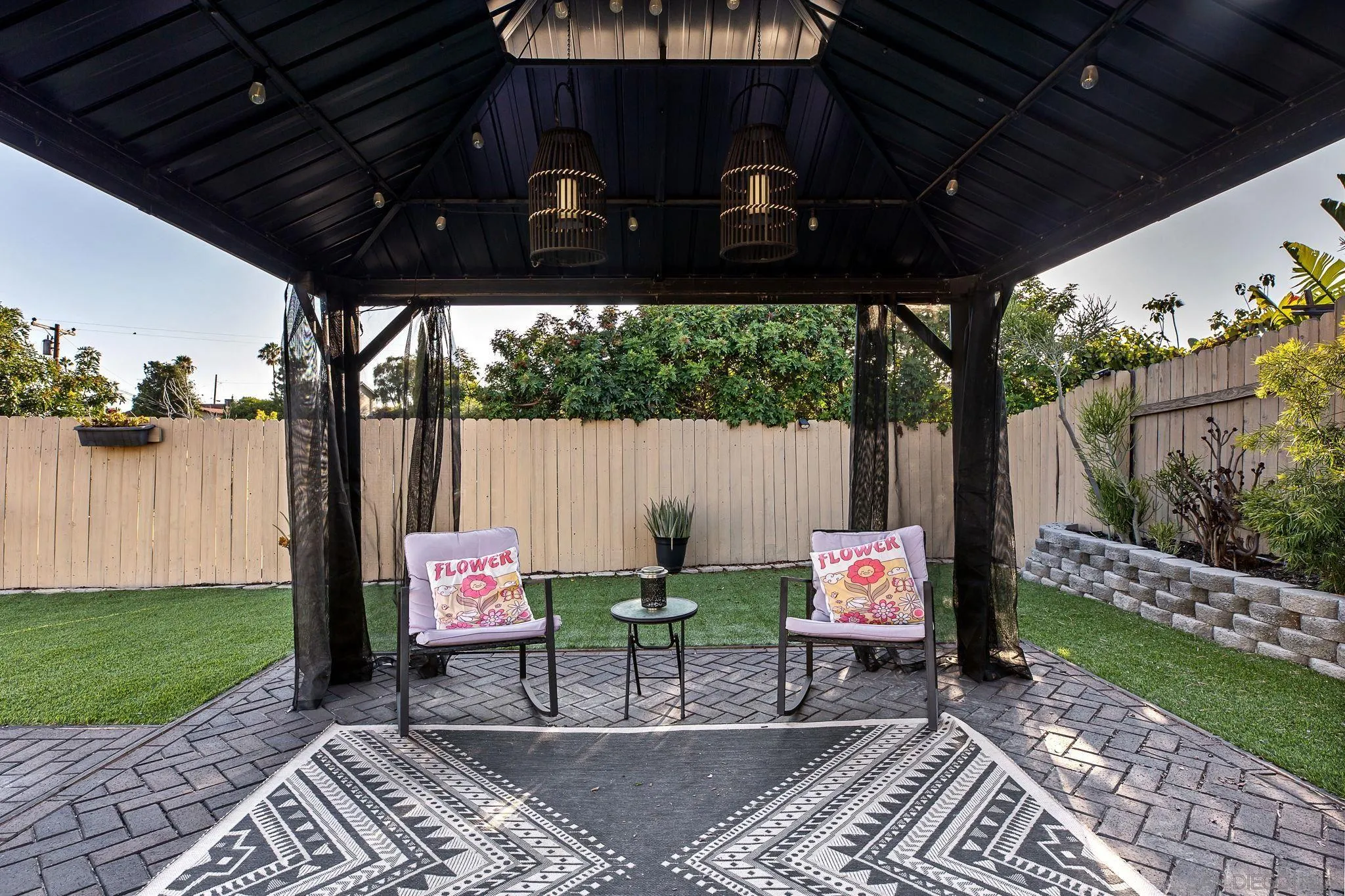 https://cdn.realtyfeed.com/cdn/127/260019866/f56d9371920c62f63c083a366b5106ae.webp