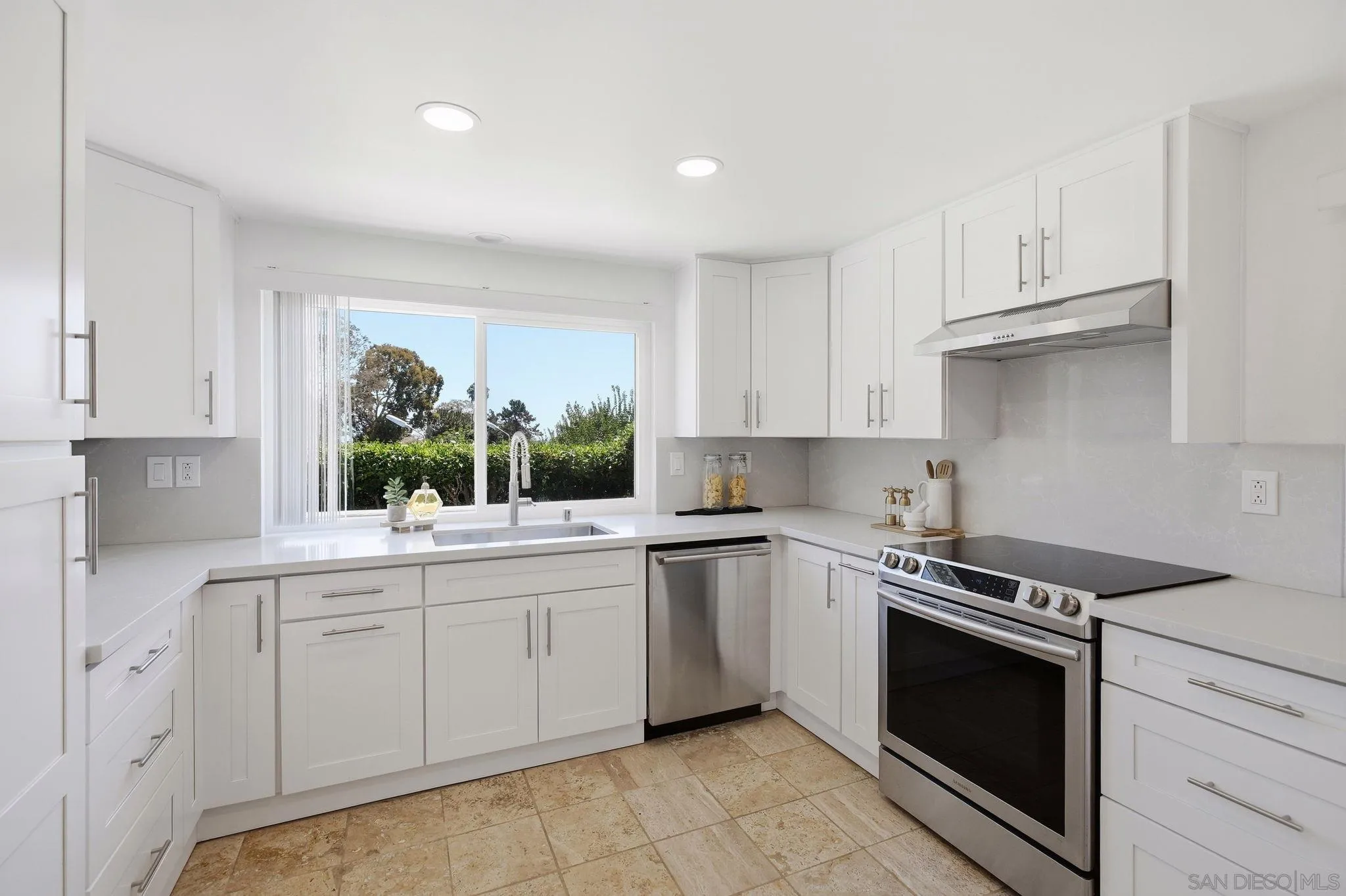 Photo #12: 260019867 Listing: Photo #12