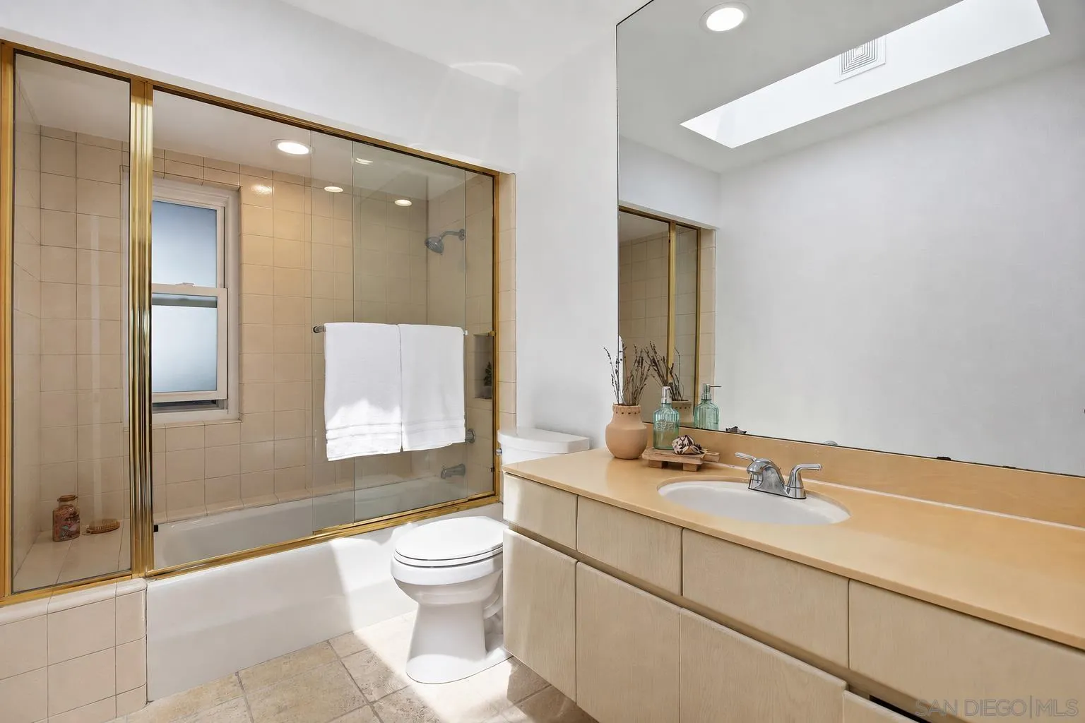 Photo #27: 260019867 Listing: Photo #27