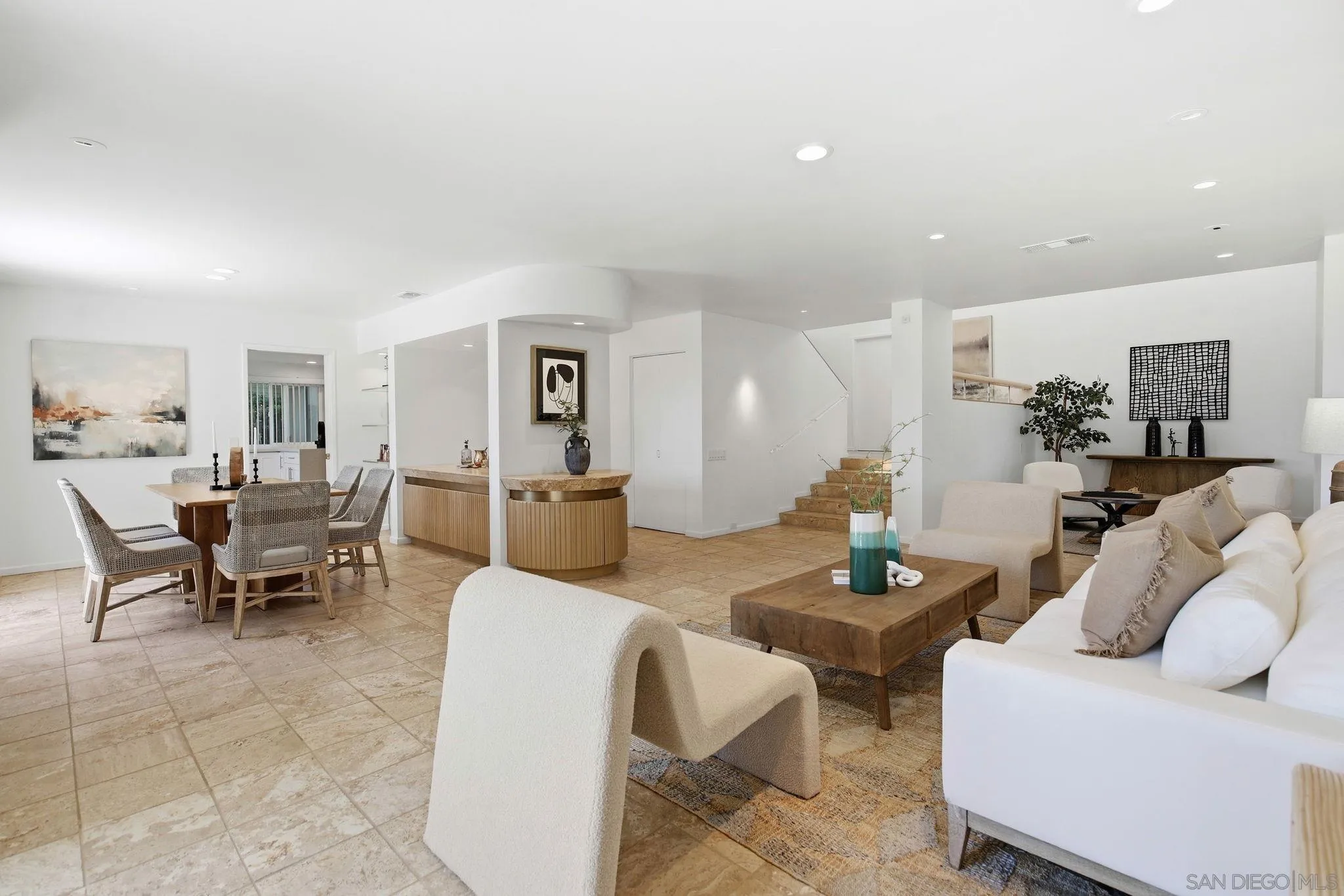 Photo #8: 260019867 Listing: Photo #8