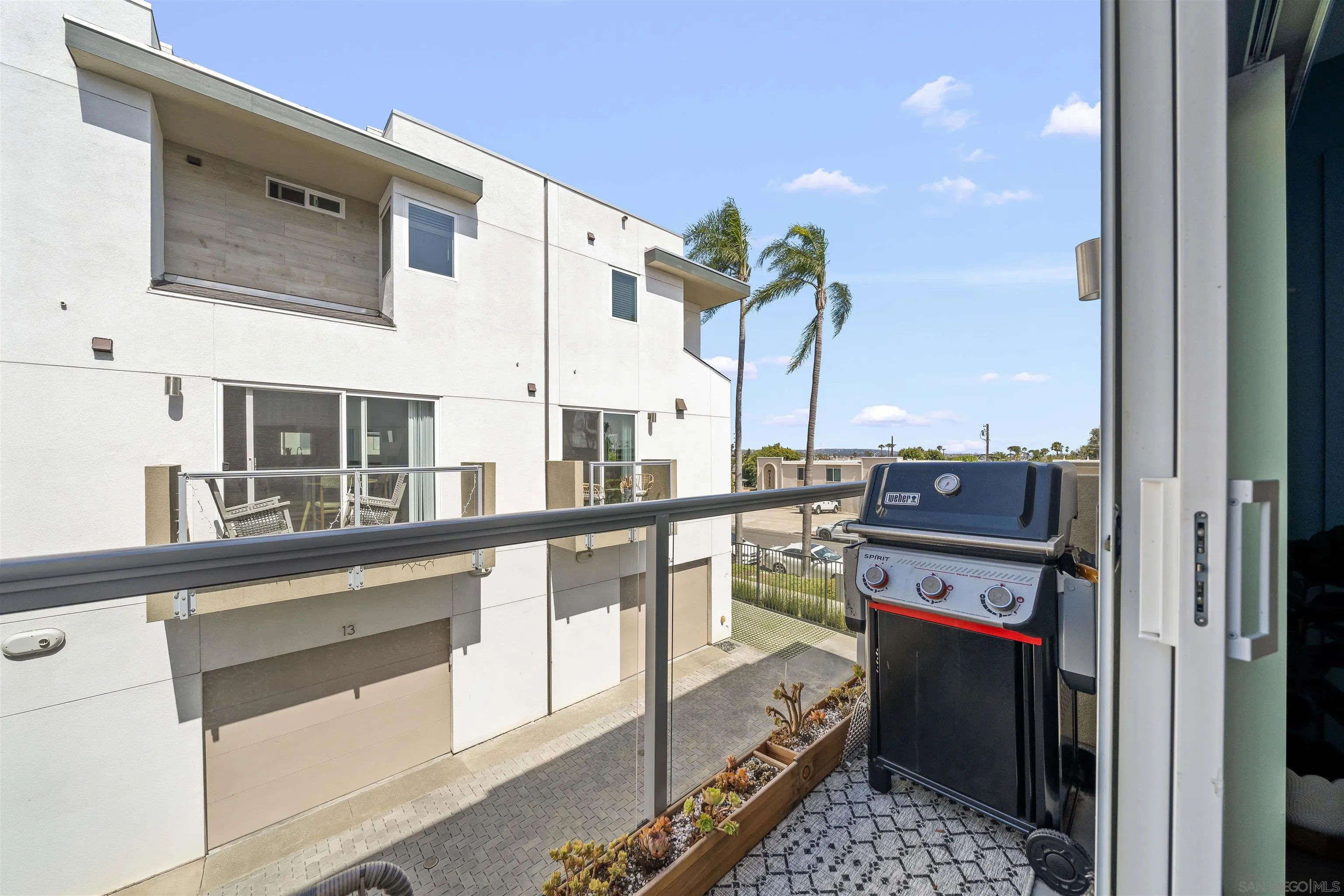 Photo #8: 260019868 Listing: Photo #8