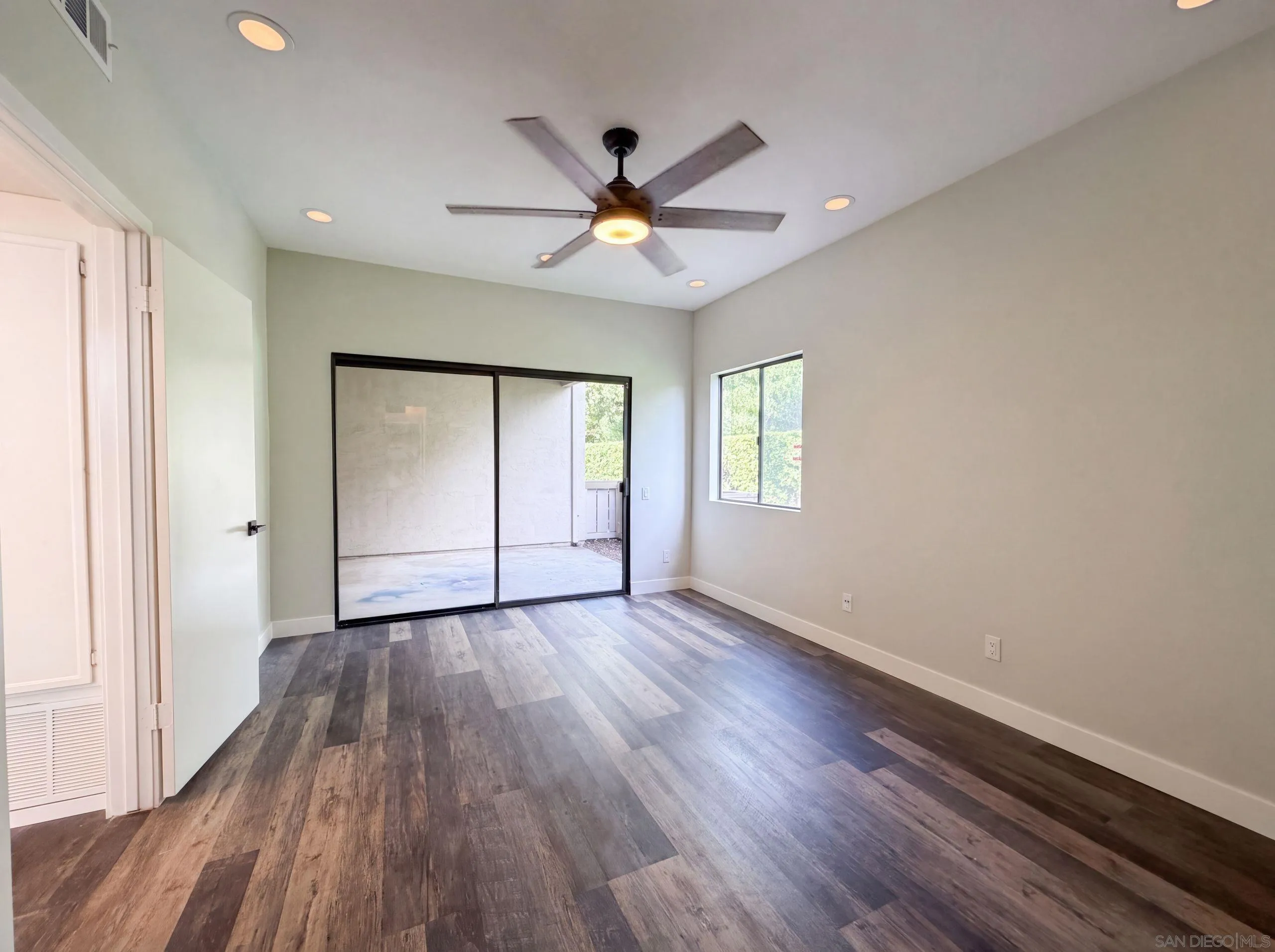 Photo #12: 260019869 Listing: Photo #12
