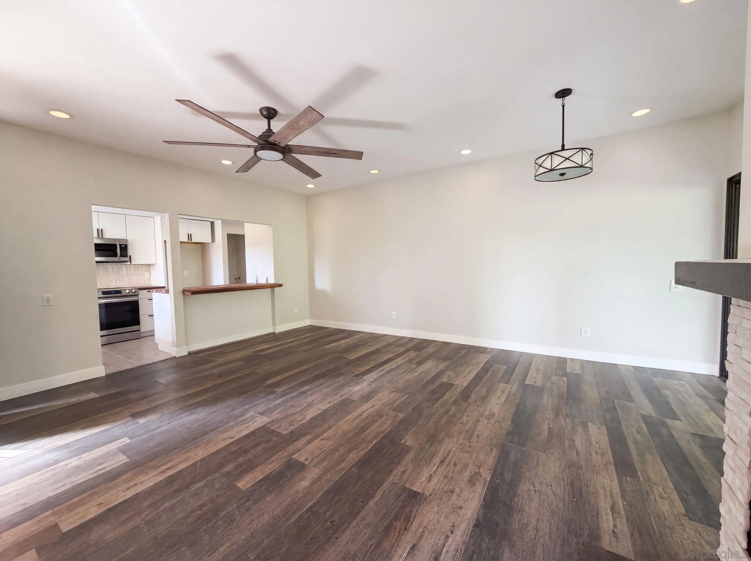 Photo #7: 260019869 Listing: Photo #7