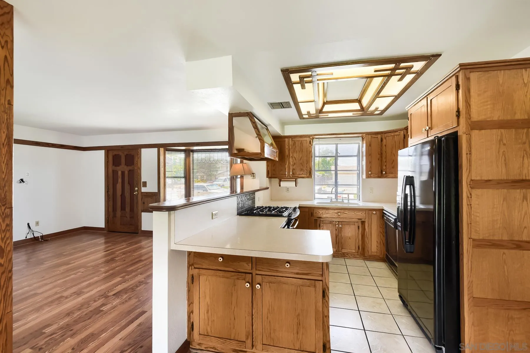 https://cdn.realtyfeed.com/cdn/127/260019870/d5d3d57a35d4f23a6588c395b3f81e8c.webp