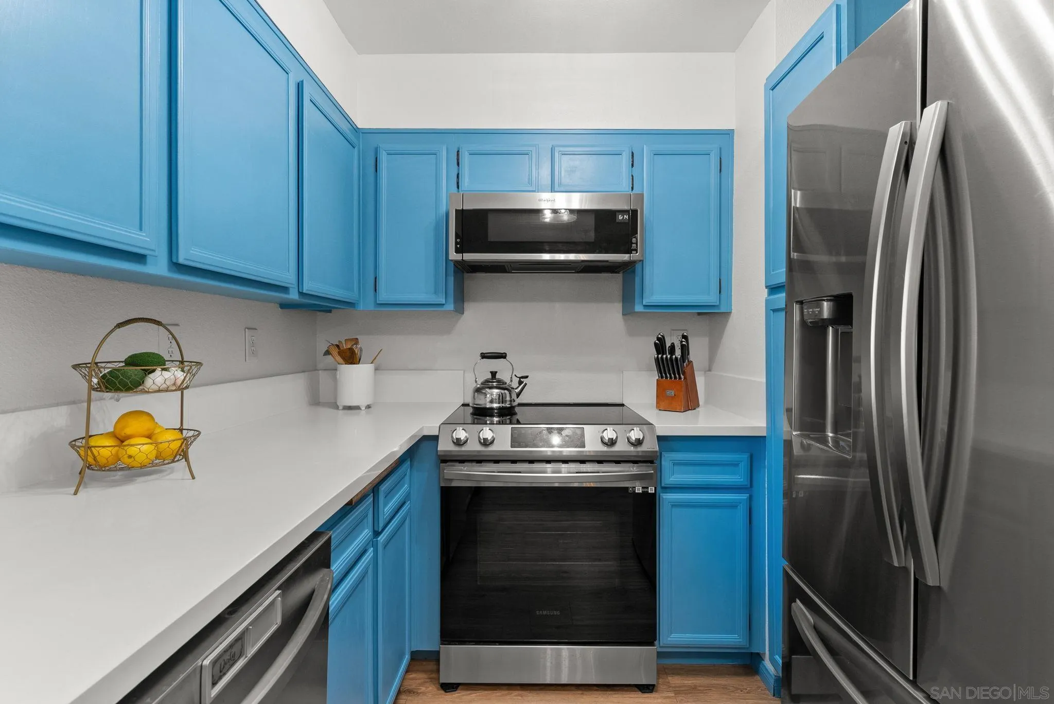 https://cdn.realtyfeed.com/cdn/127/260019872/0500d66a6d338f6aa381ae18bb9da179.webp