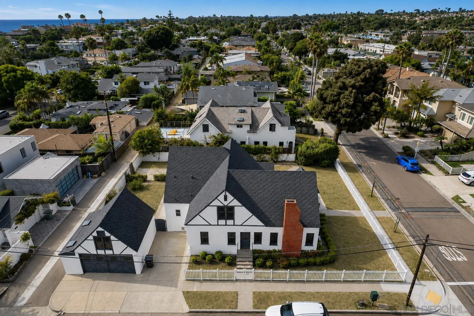 https://cdn.realtyfeed.com/cdn/127/260019874/492d5ab828a0feb85f7eb8676ceb66e5.webp