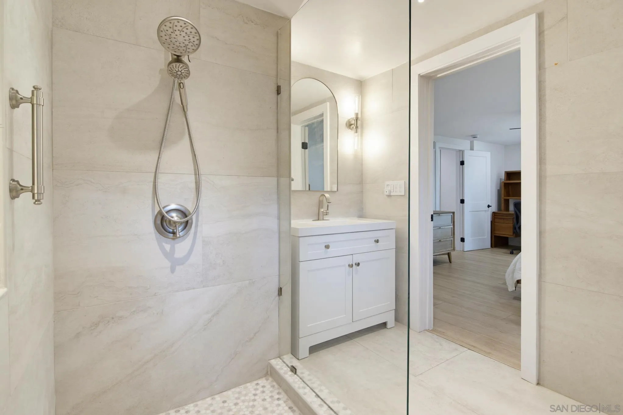 https://cdn.realtyfeed.com/cdn/127/260019875/02606384adbc210b6aed9ed498f9aafa.webp