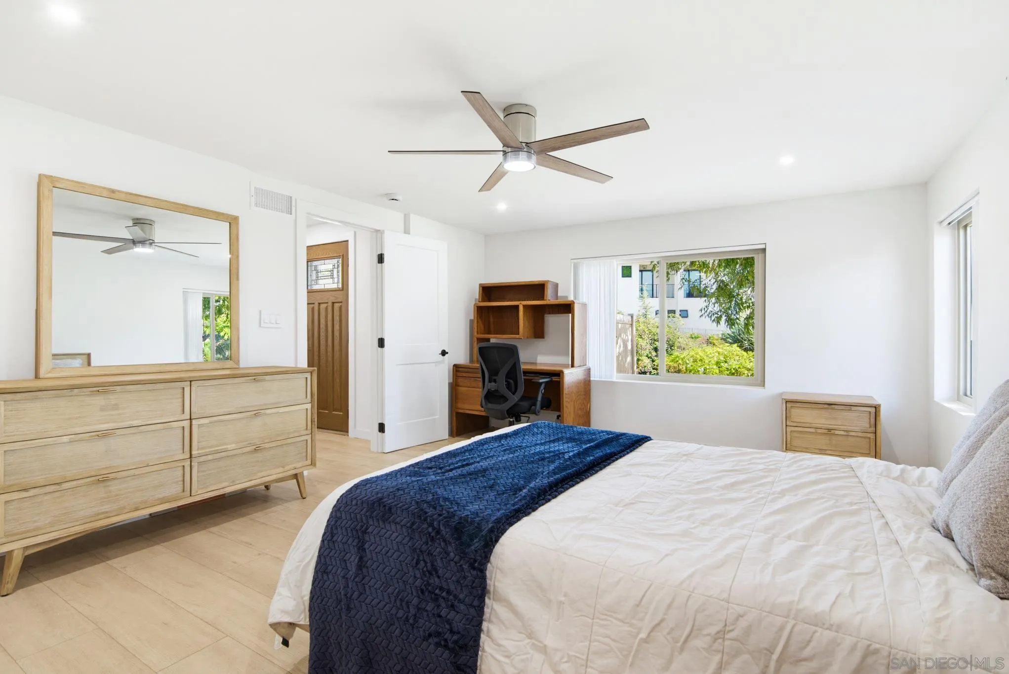 https://cdn.realtyfeed.com/cdn/127/260019875/03ff16e60930274ae88a1d30cd486c48.webp