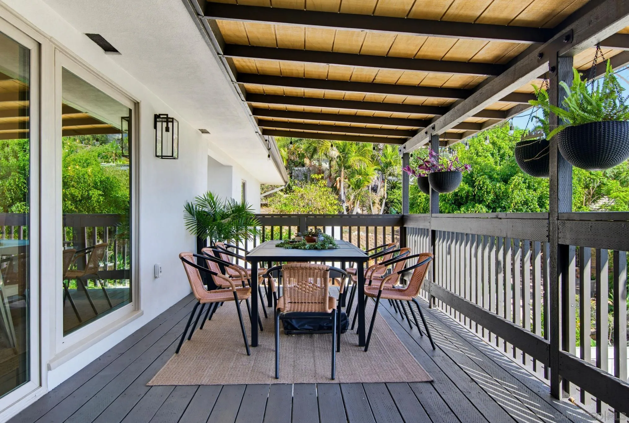 https://cdn.realtyfeed.com/cdn/127/260019875/42a7404fd17820376e309d727ef63f93.webp