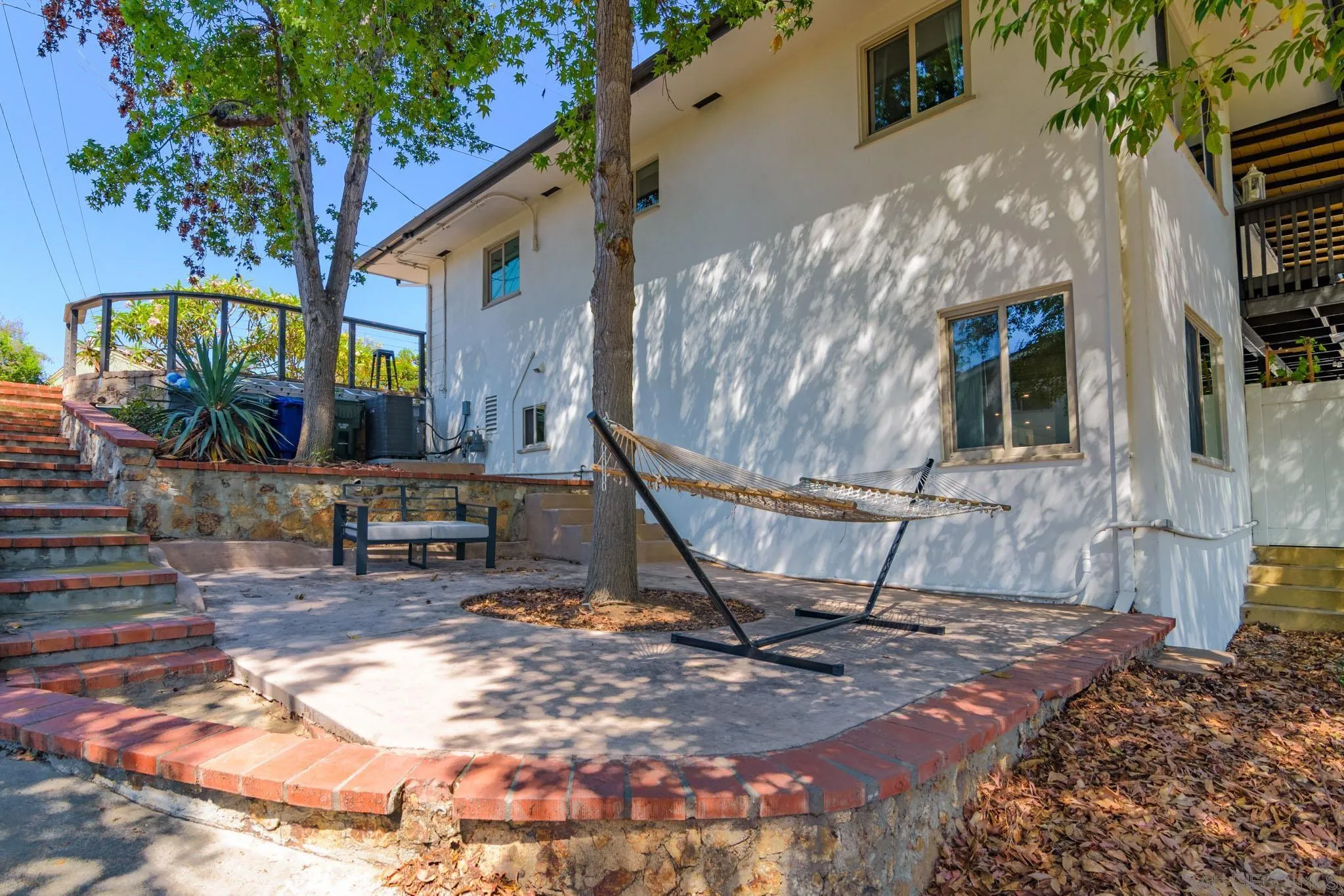 https://cdn.realtyfeed.com/cdn/127/260019875/715c3f0b711dfd8daf2e7afded97f363.webp