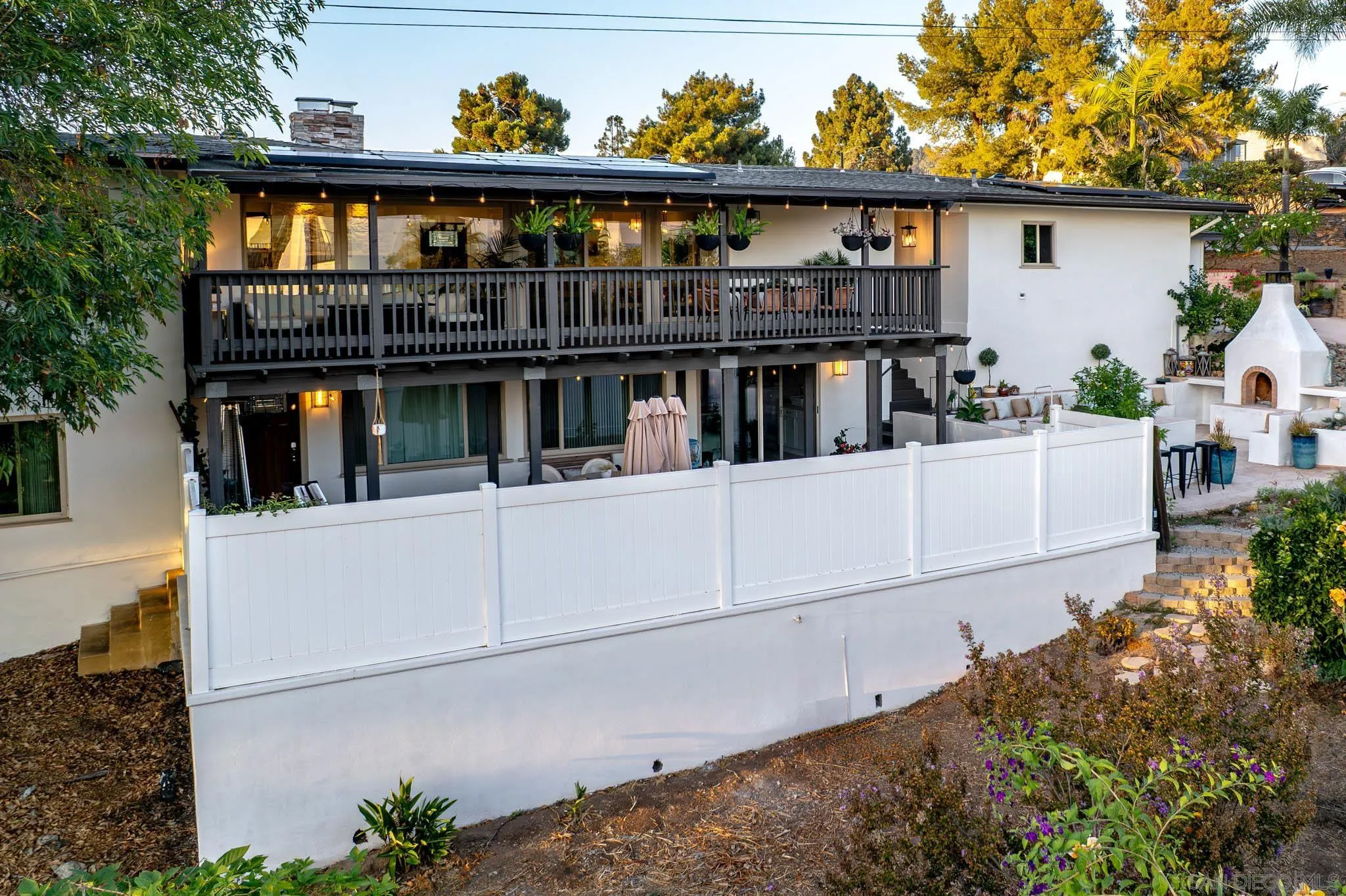 https://cdn.realtyfeed.com/cdn/127/260019875/8b43549943f51c28b139308ad29958cb.webp