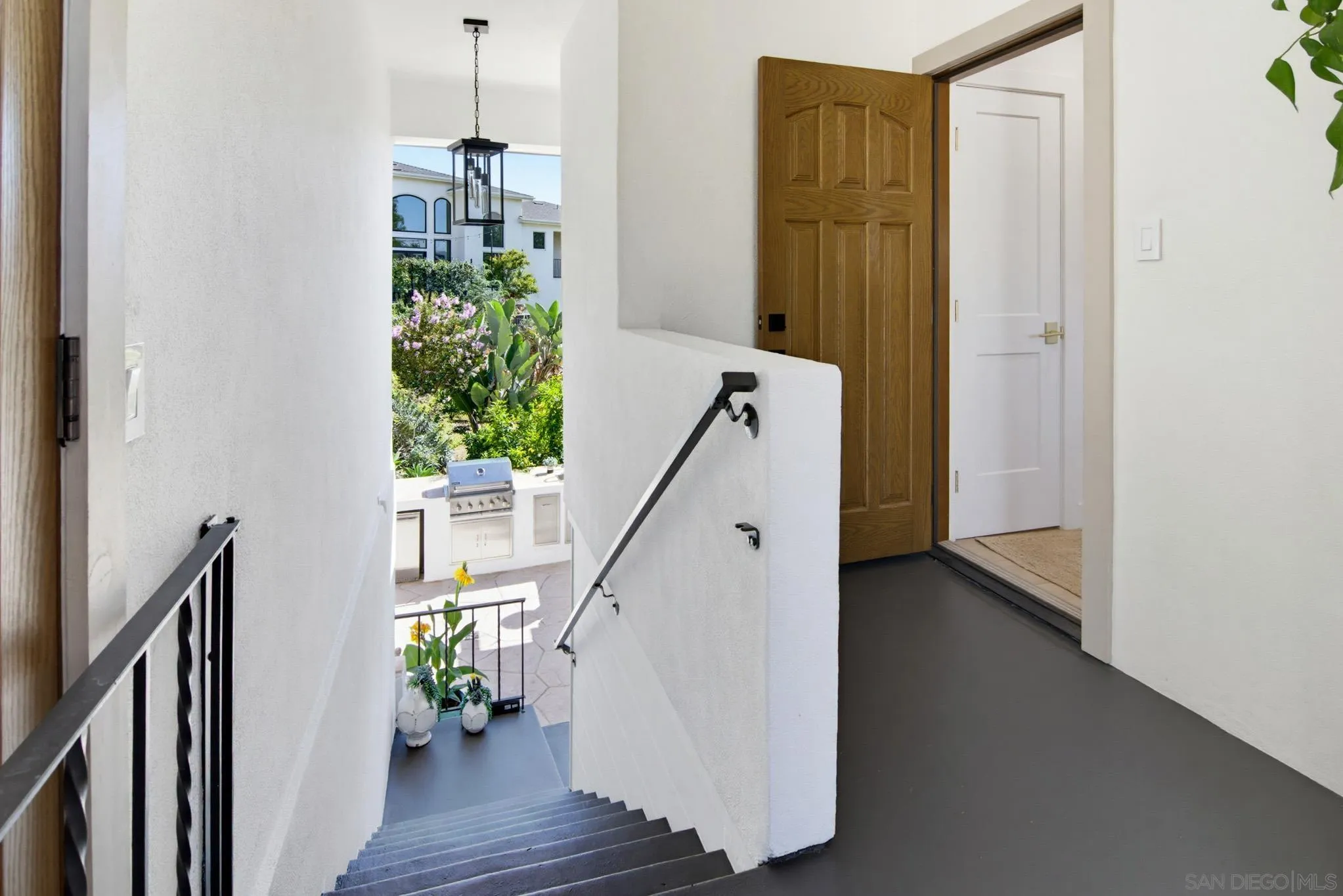 https://cdn.realtyfeed.com/cdn/127/260019875/99abe92ed063e5ae262b40faf5371109.webp