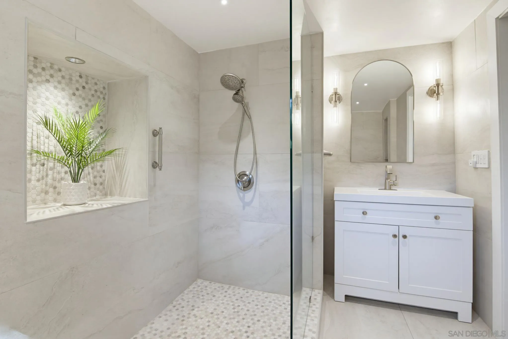 https://cdn.realtyfeed.com/cdn/127/260019875/da8d762378b309881fa7e8be656d0cc7.webp