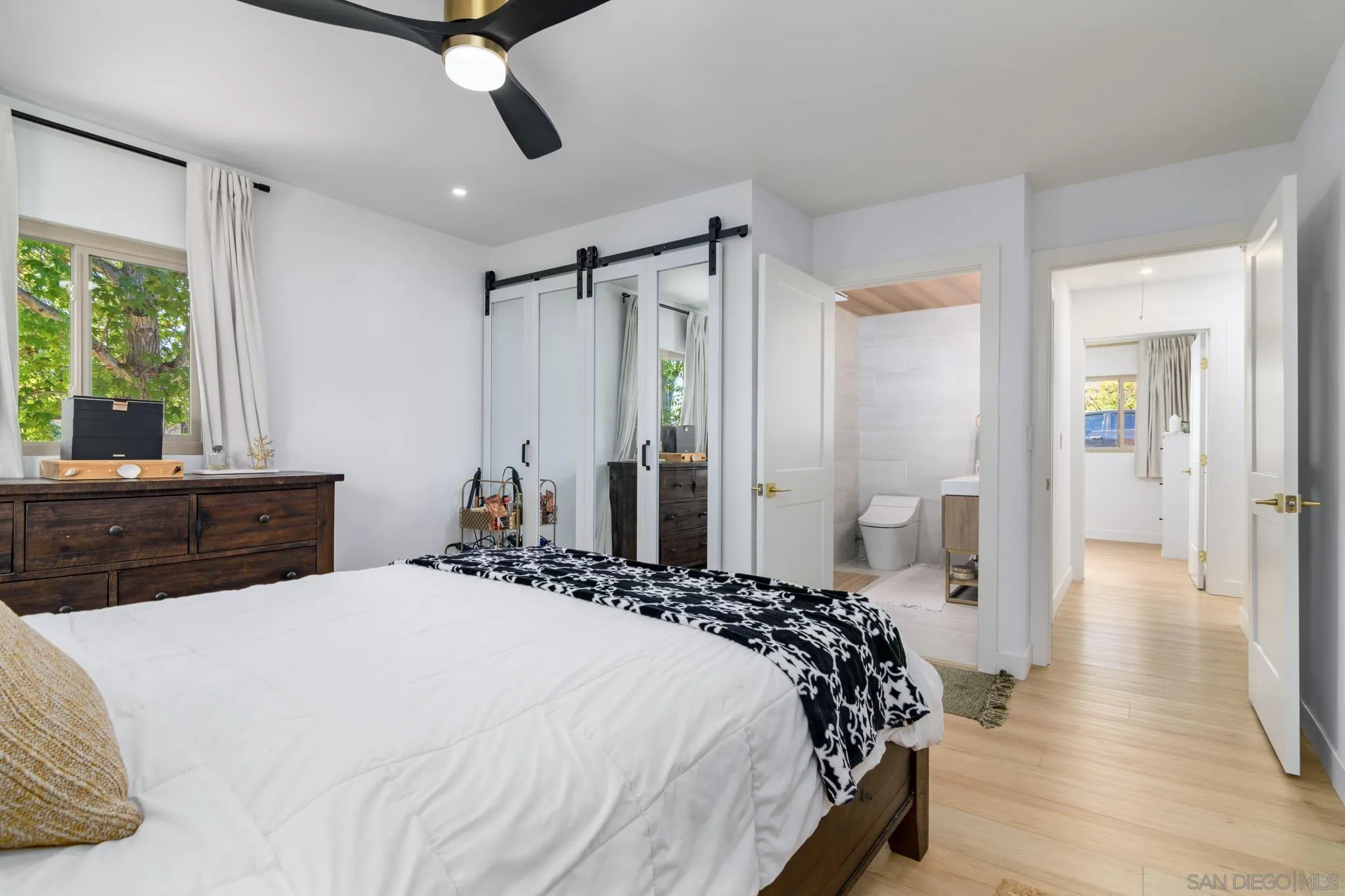 https://cdn.realtyfeed.com/cdn/127/260019875/e7bda0170d84331222874c096593de2a.webp
