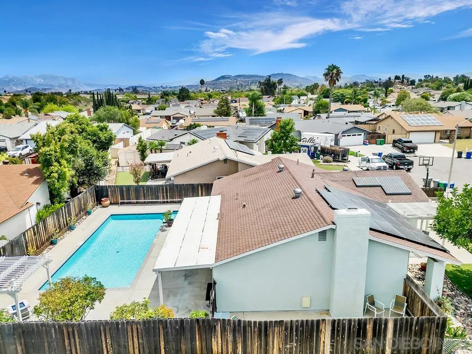https://cdn.realtyfeed.com/cdn/127/260019876/1ee10f22d09f979d64d4010a3bc445aa.webp