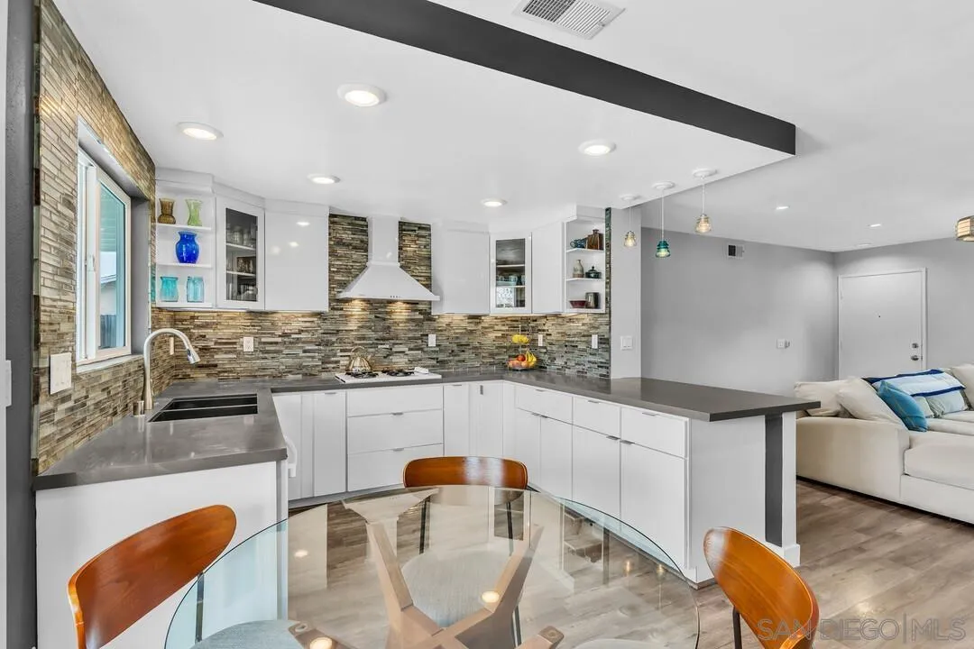 https://cdn.realtyfeed.com/cdn/127/260019876/4549f1d95c9afbb39f37e0c2257e9d75.webp