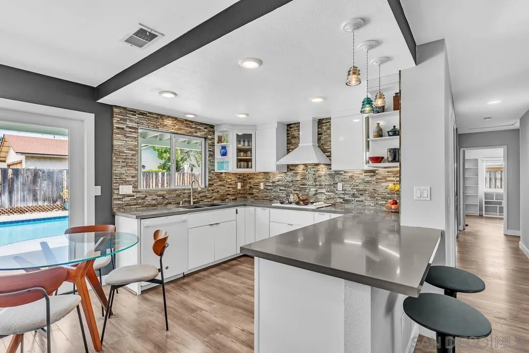 https://cdn.realtyfeed.com/cdn/127/260019876/904e79910d3df9db4df5dad3c9ac4a80.webp